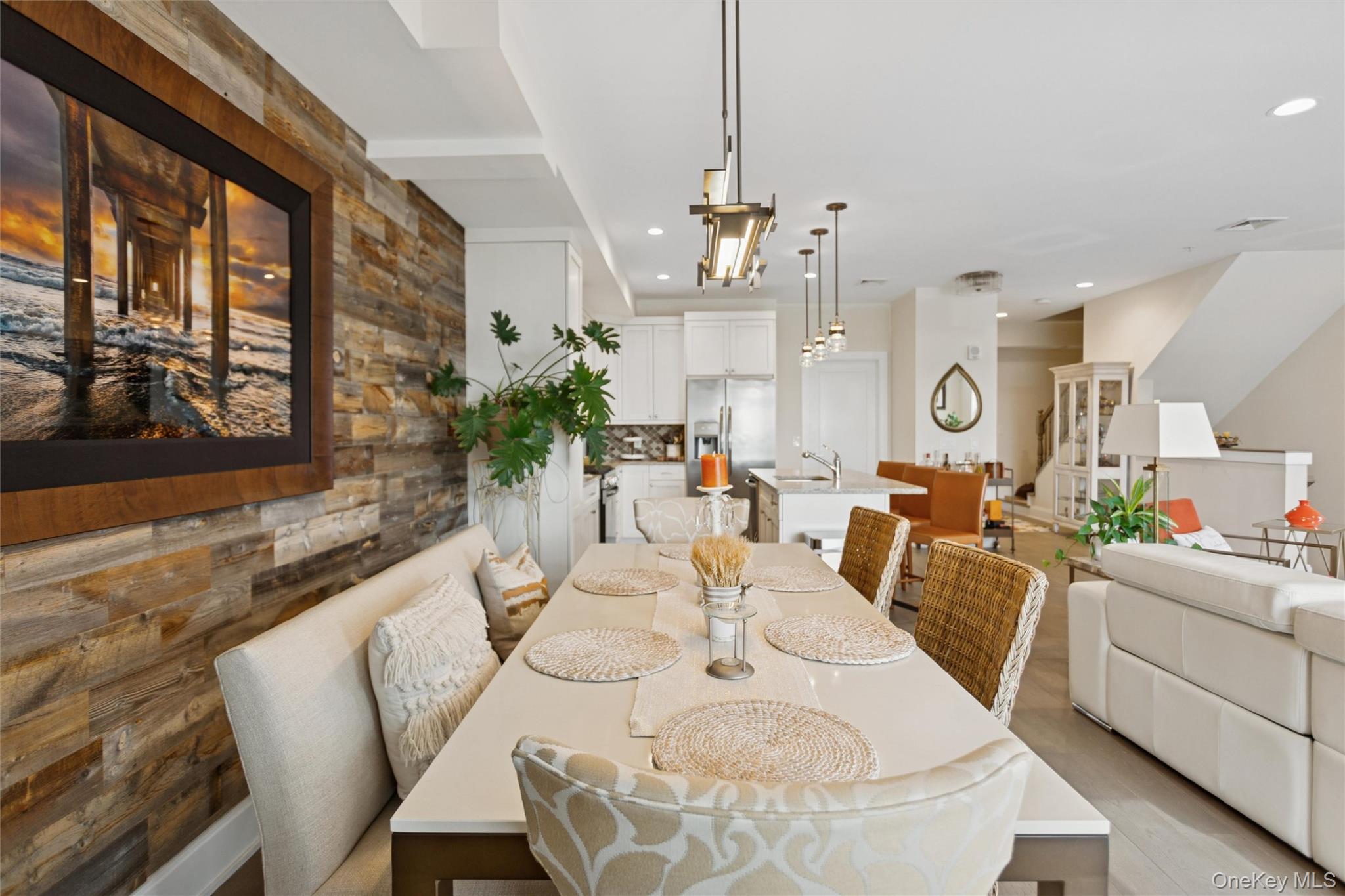 352 Marina Pointe Drive # 352, East Rockaway, NY 11518