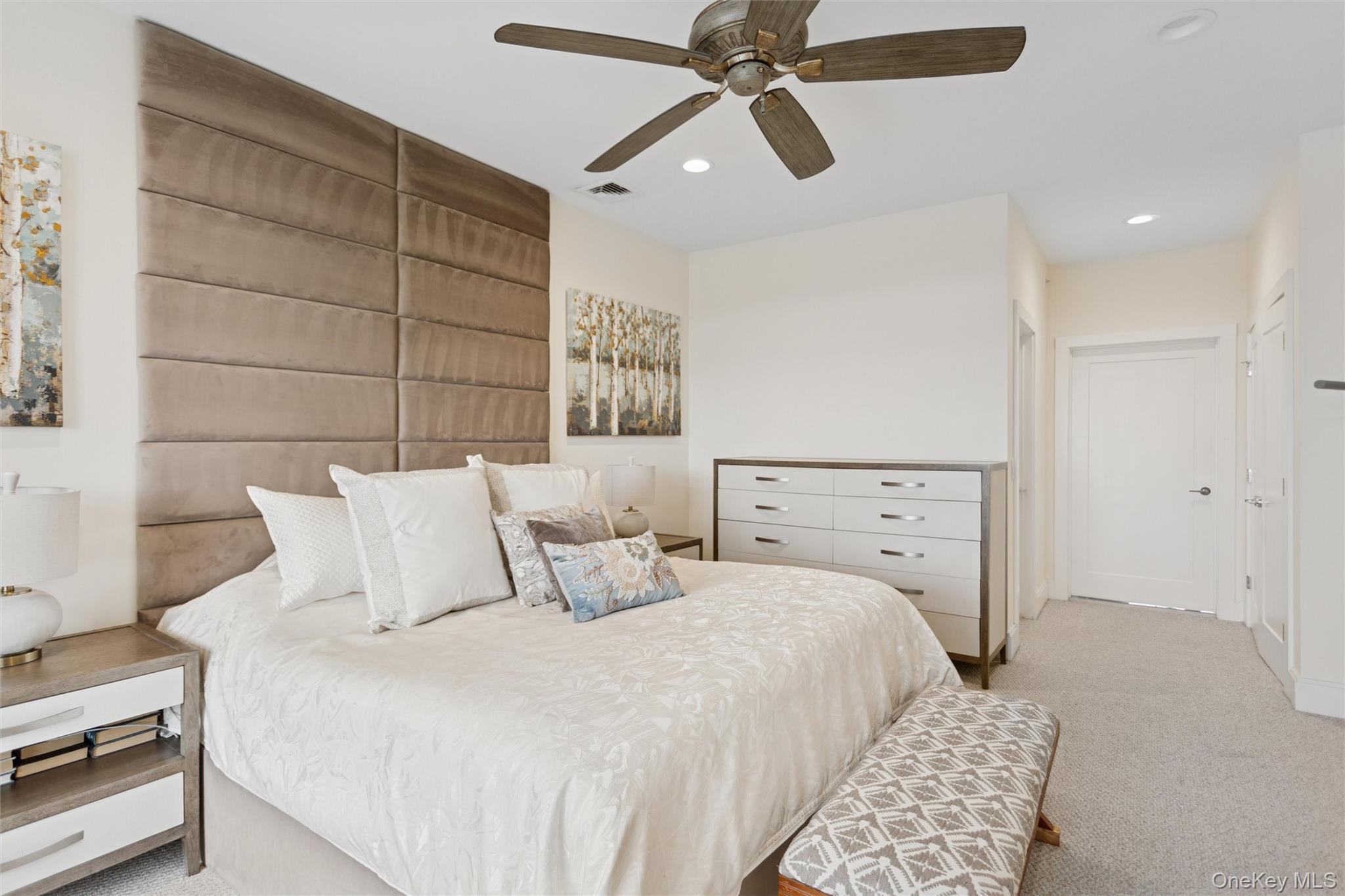 352 Marina Pointe Drive # 352, East Rockaway, NY 11518