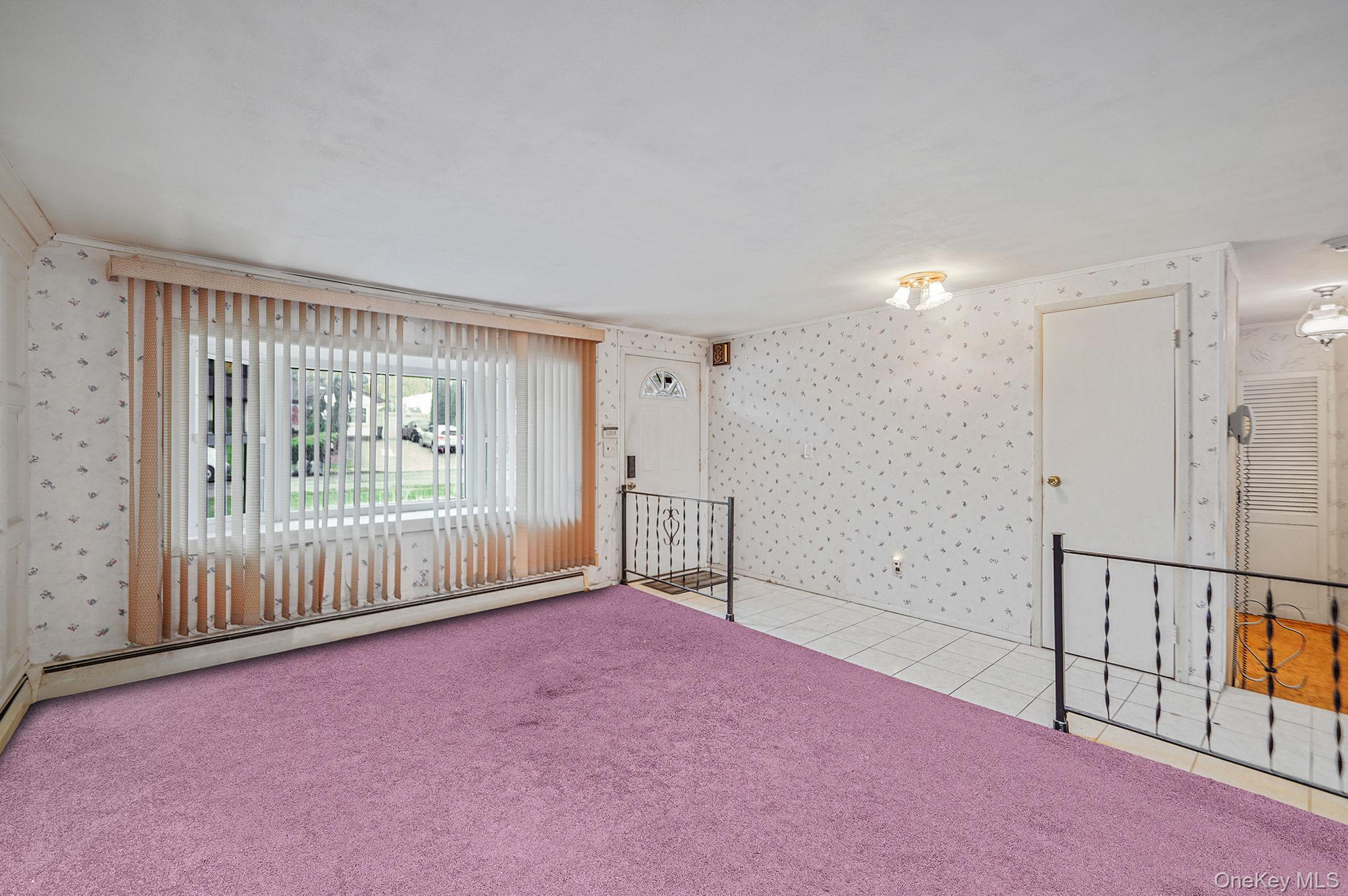 98 Rose Place, Selden, NY 11784