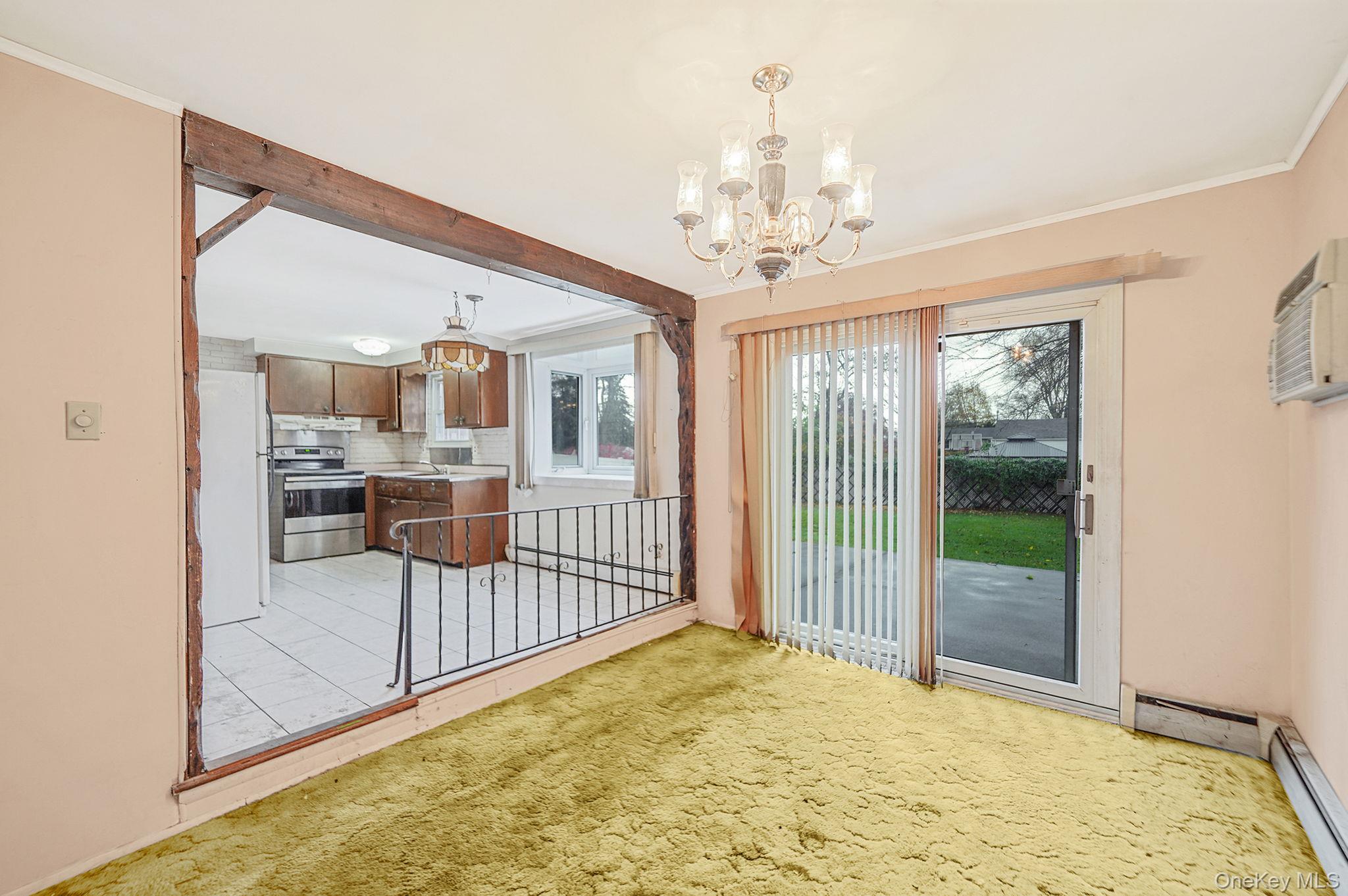 98 Rose Place, Selden, NY 11784