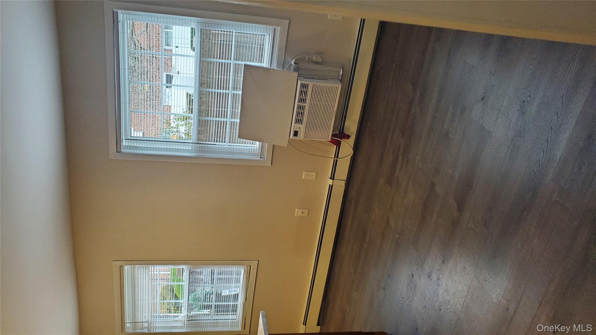 460 OLD TOWN Road # 27E, Port Jefferson Station, NY 11776