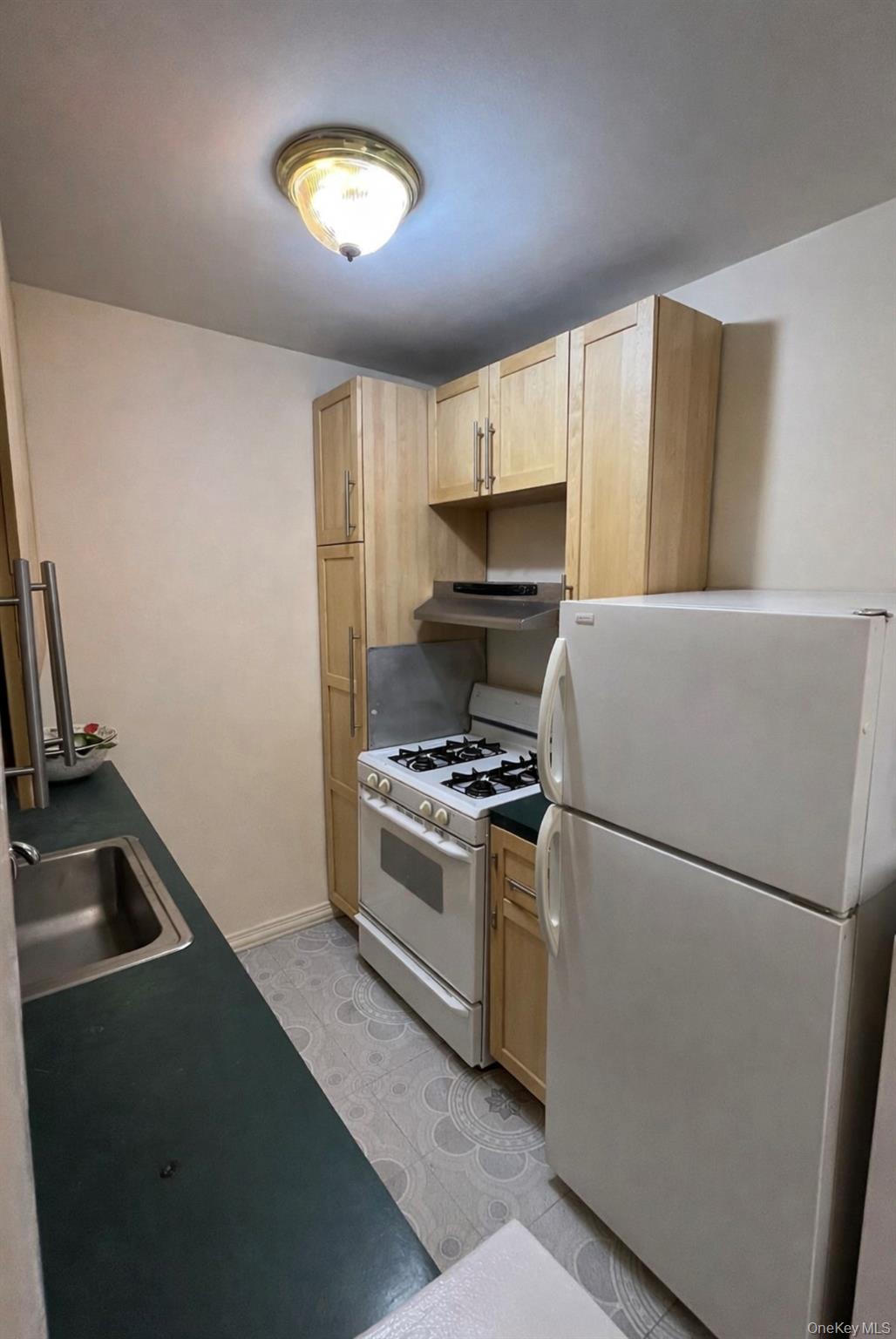 84-01 Main St # 311, Jamaica, NY 11435