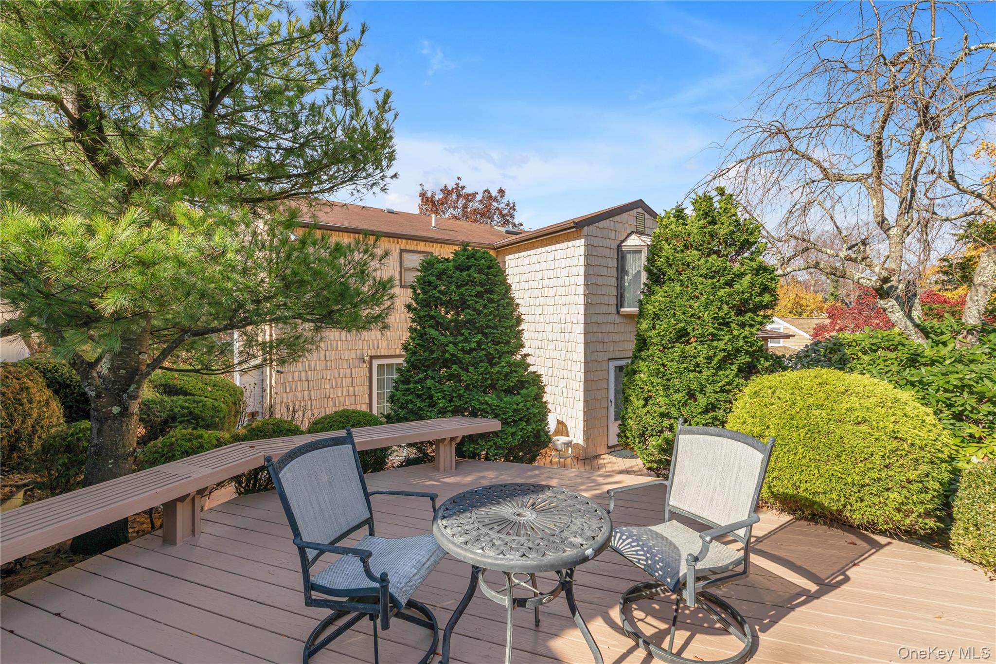 2 Coolidge Avenue # T, Glen Head, NY 11545