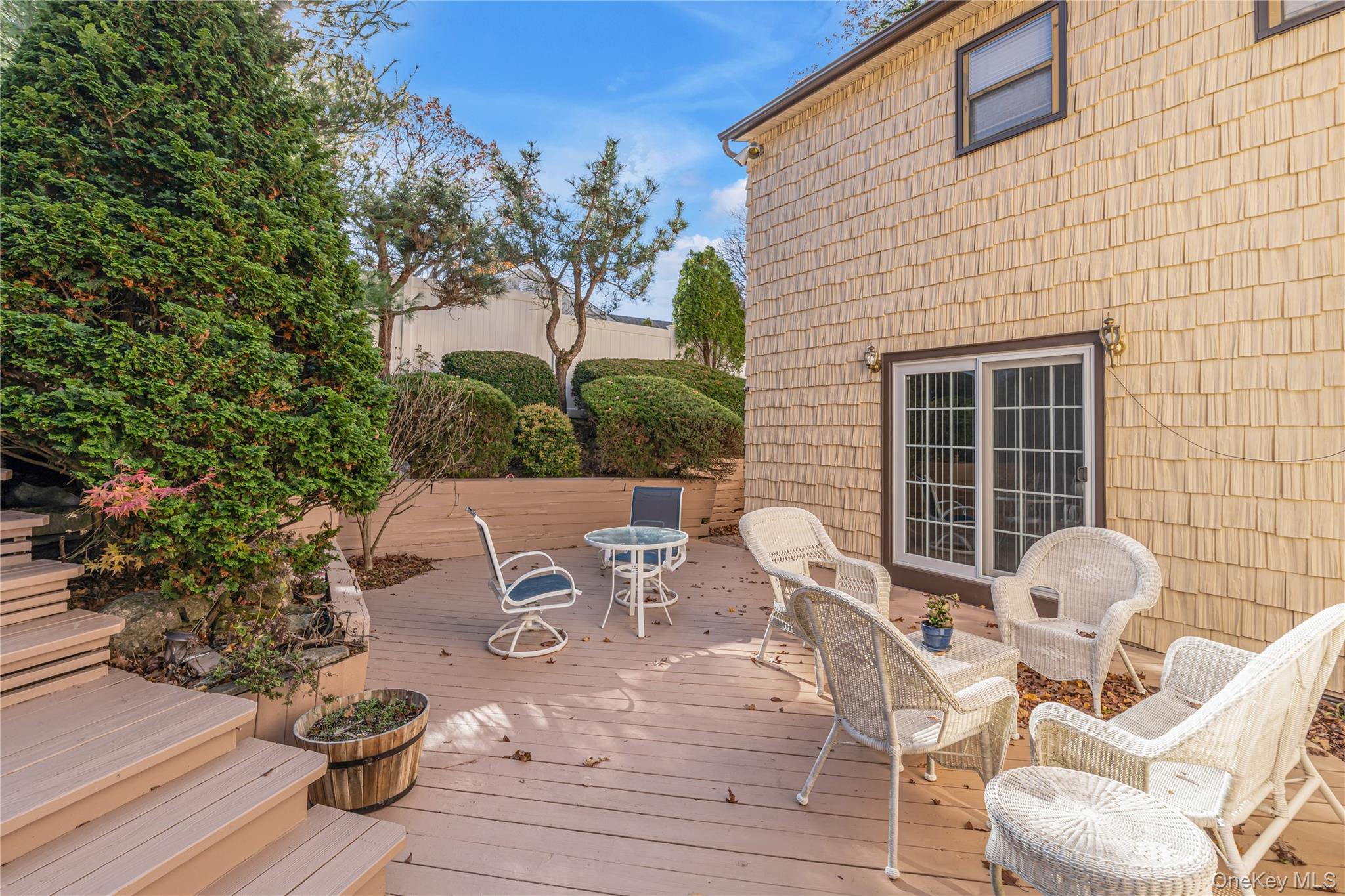 2 Coolidge Avenue # T, Glen Head, NY 11545