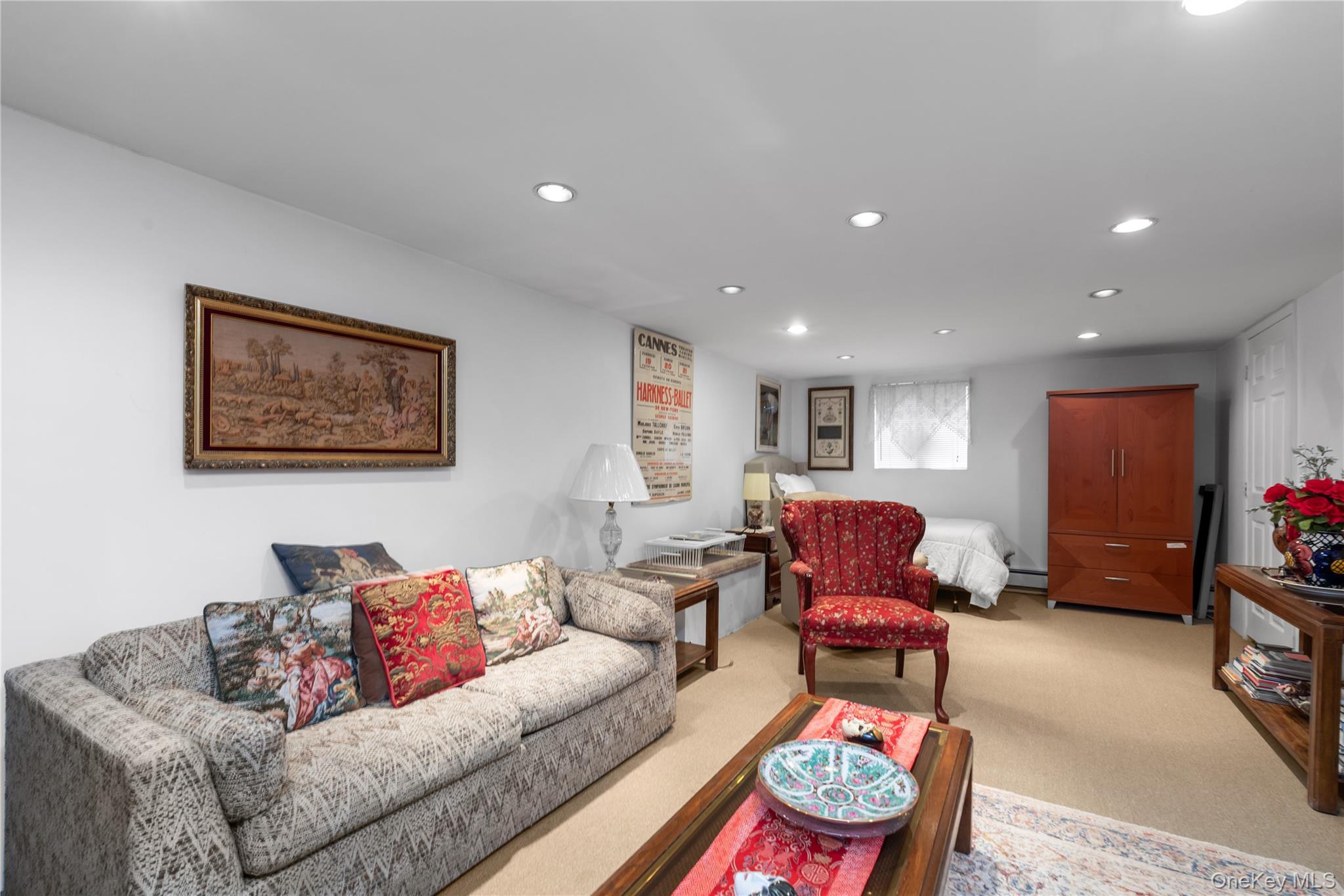 2 Coolidge Avenue # T, Glen Head, NY 11545