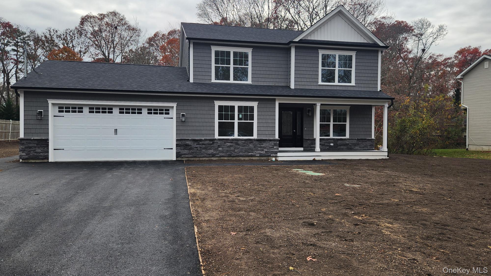 45 Kingsland Avenue, Shirley, NY 11967