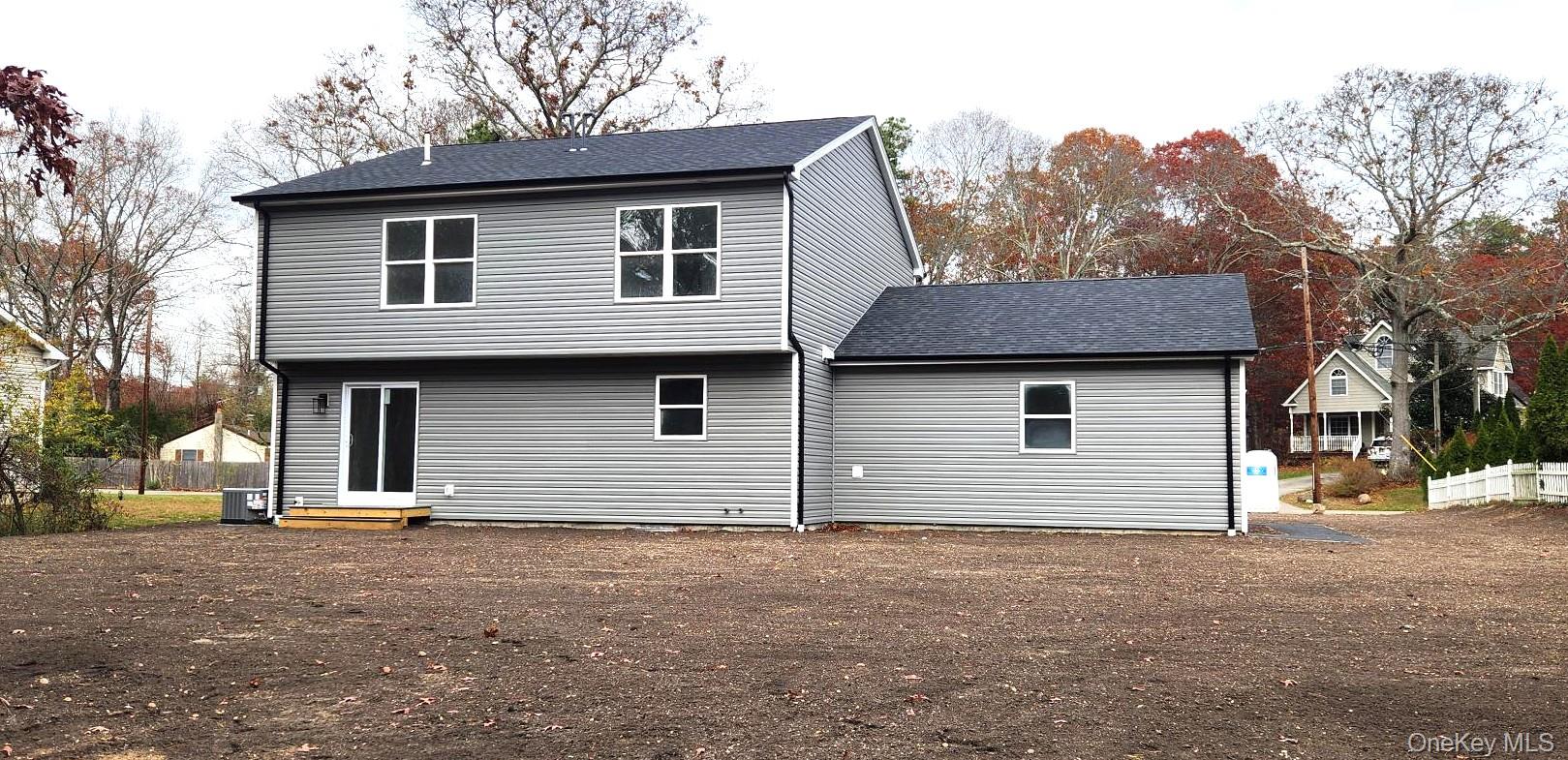 45 Kingsland Avenue, Shirley, NY 11967