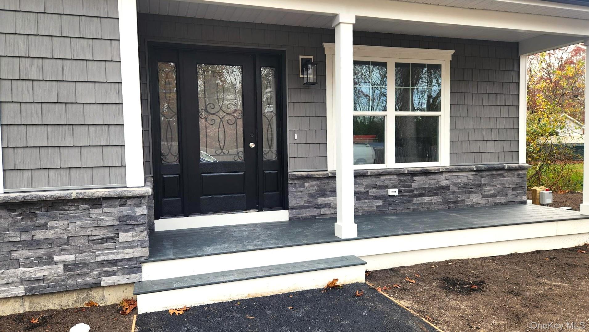 45 Kingsland Avenue, Shirley, NY 11967