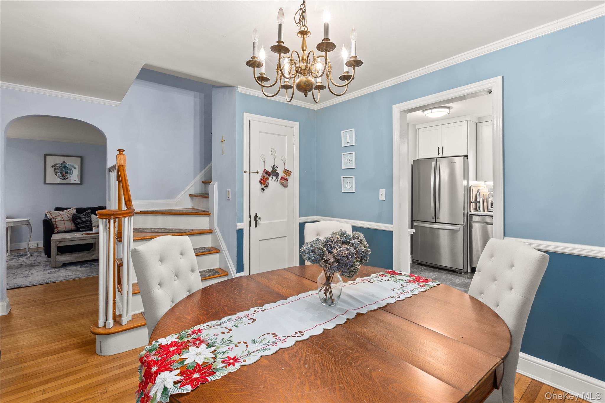 55 Robbins Avenue, Amityville, NY 11701