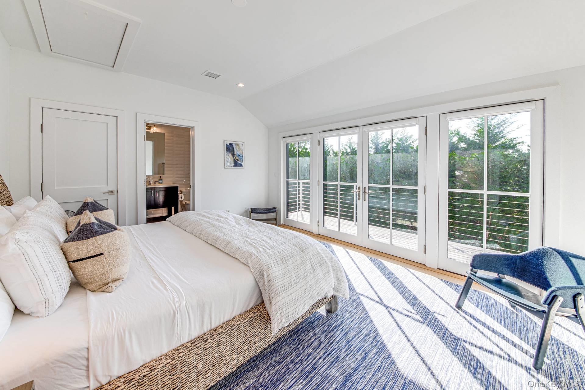 54 Miller Lane E, East Hampton, NY 11937