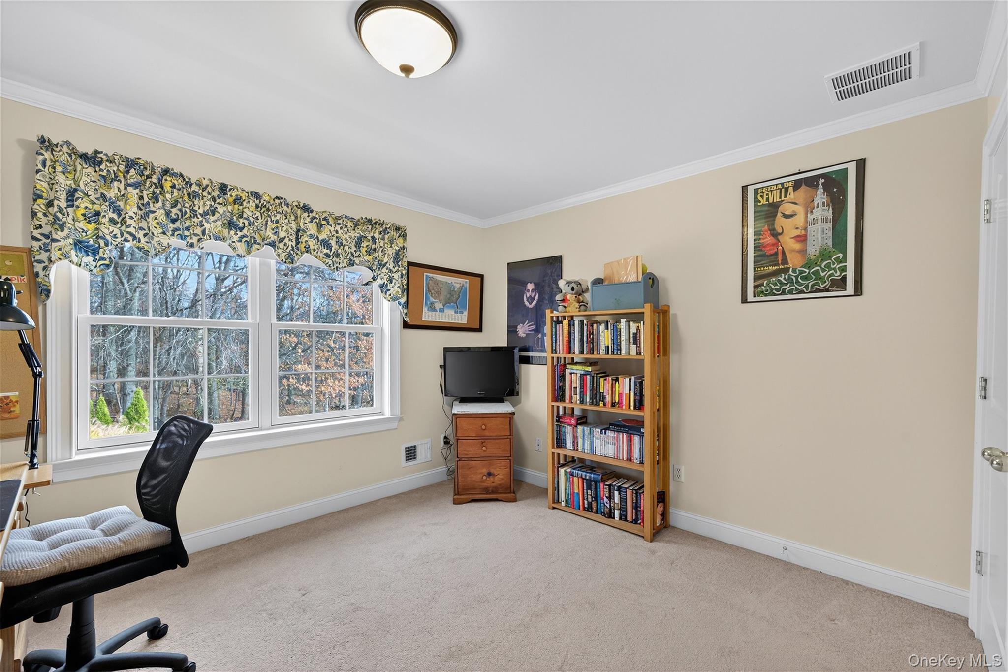 106 Fox Hill Run, Rock Tavern, NY 12575