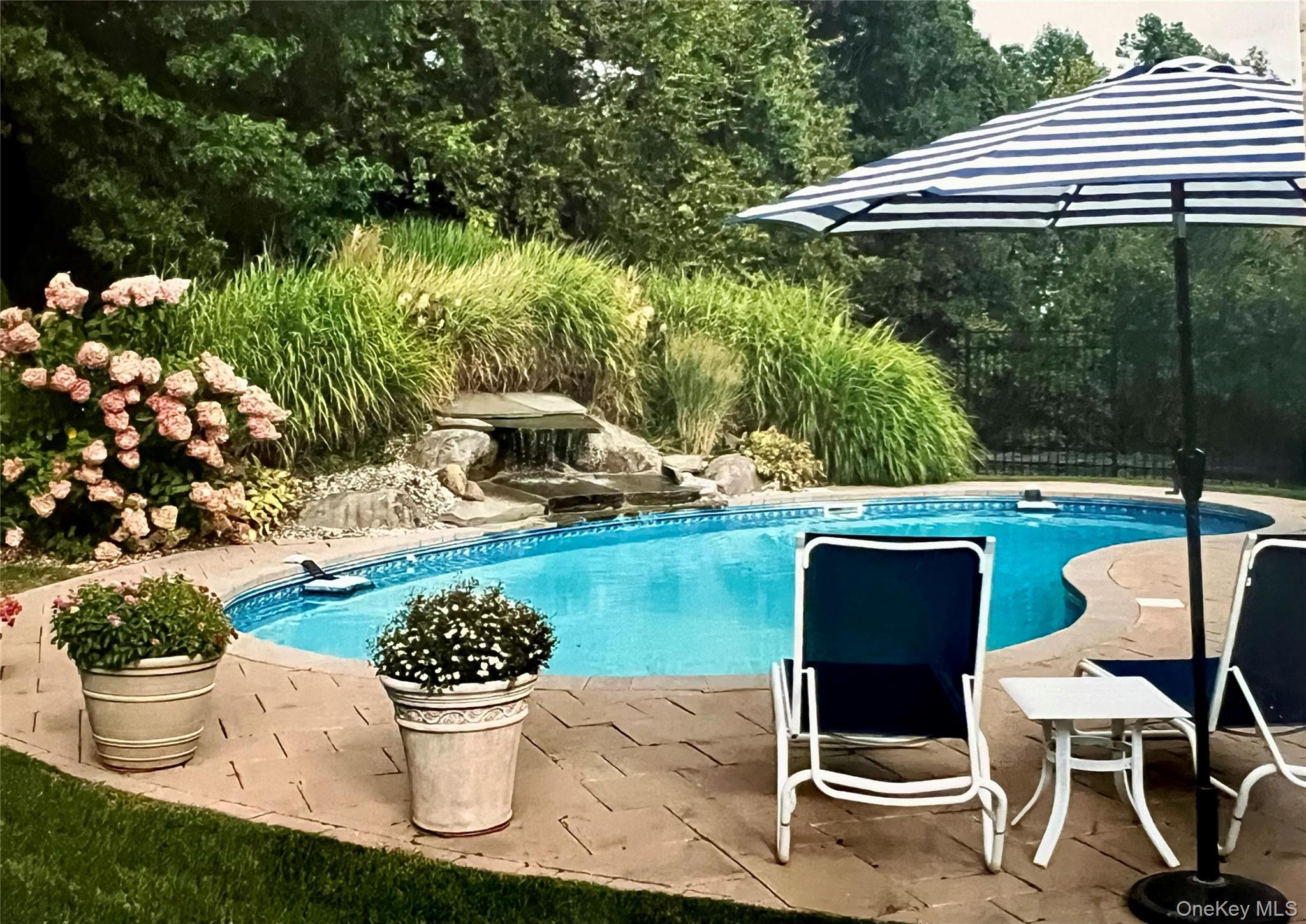 106 Fox Hill Run, Rock Tavern, NY 12575