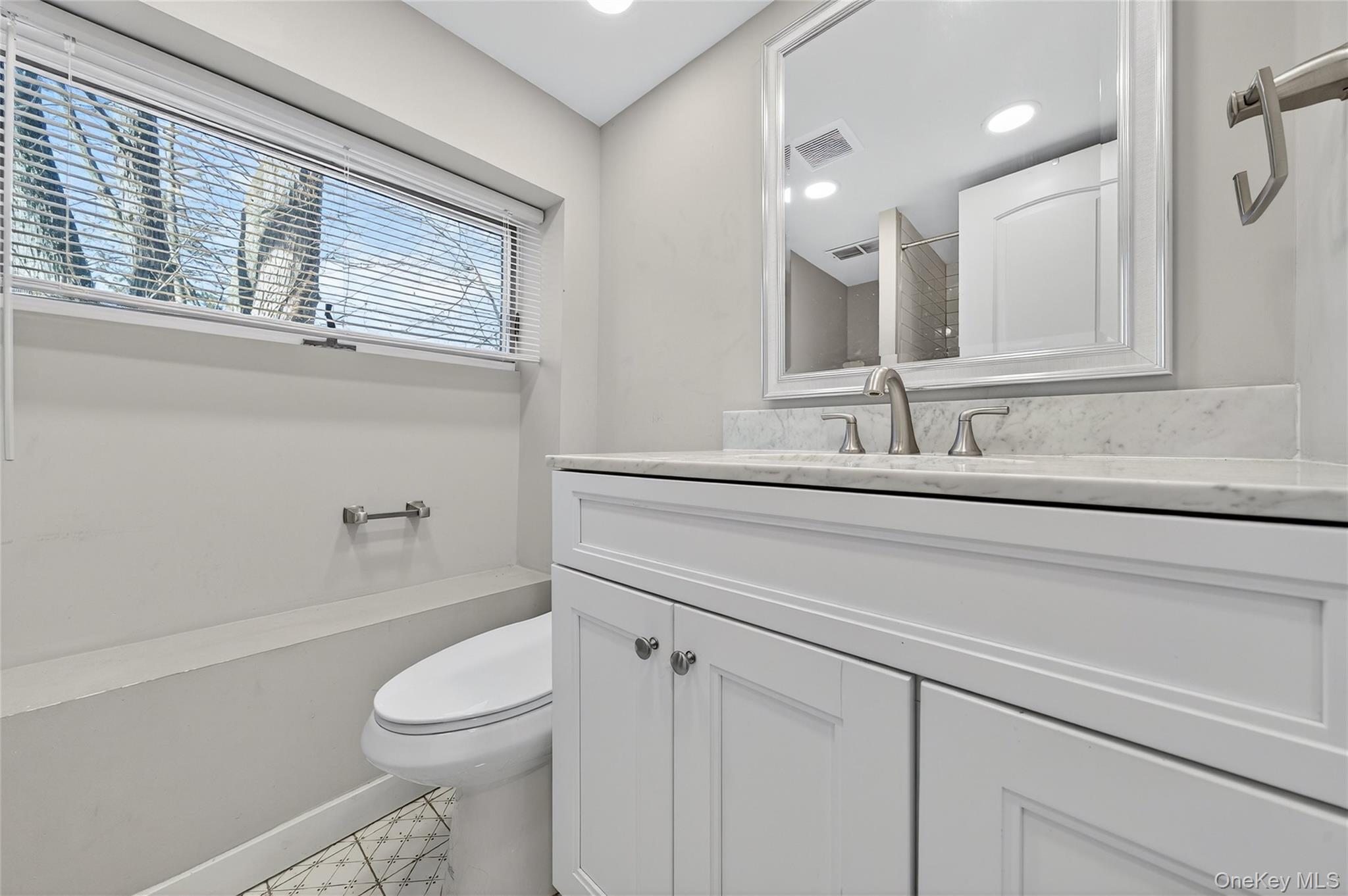 12 Revere Road, Monroe, NY 10950