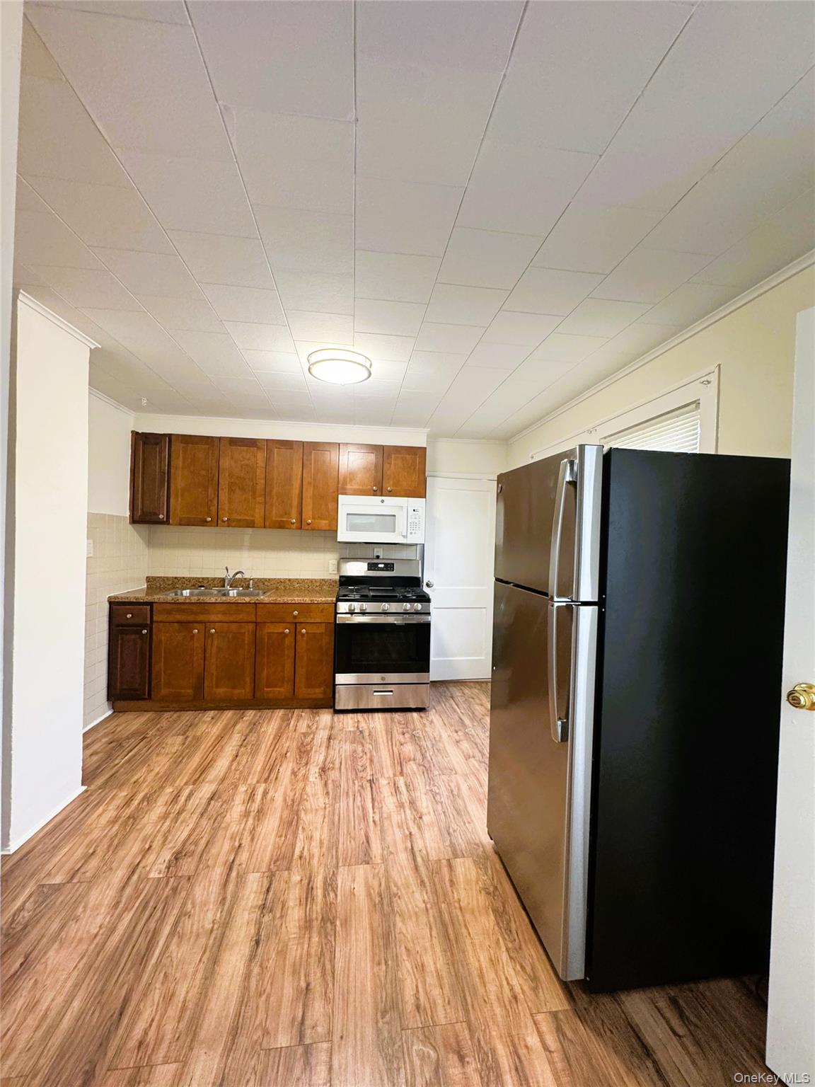 35 1st Street, New Hyde Park, NY 11040