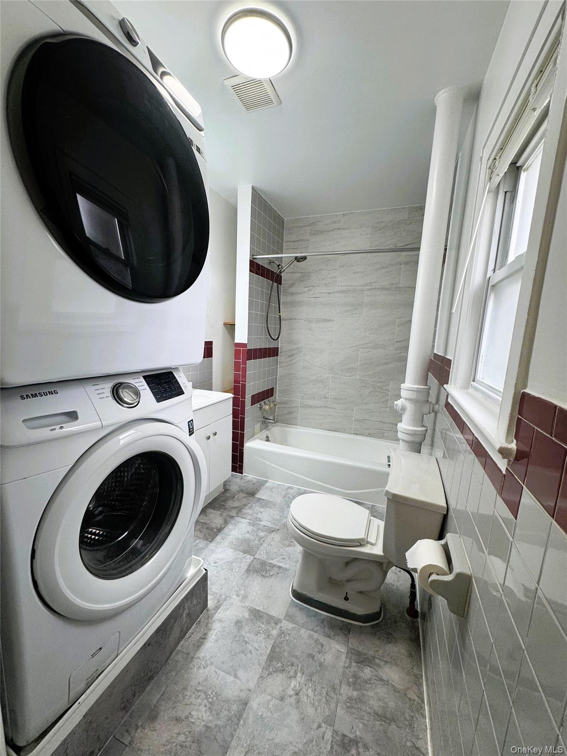 35 1st Street, New Hyde Park, NY 11040