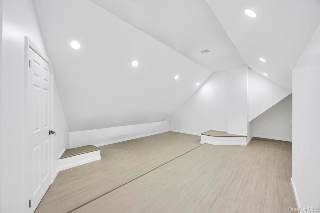 2 Old Bridge Court, Melville, NY 11747