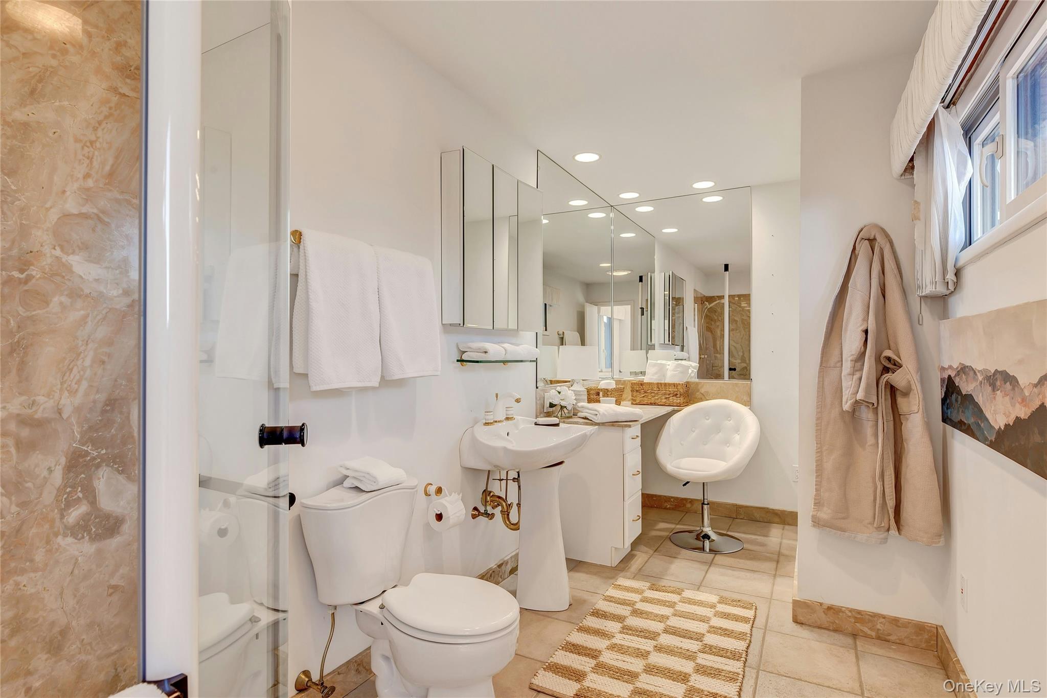 340 Robinson Road, Greenport, NY 11944