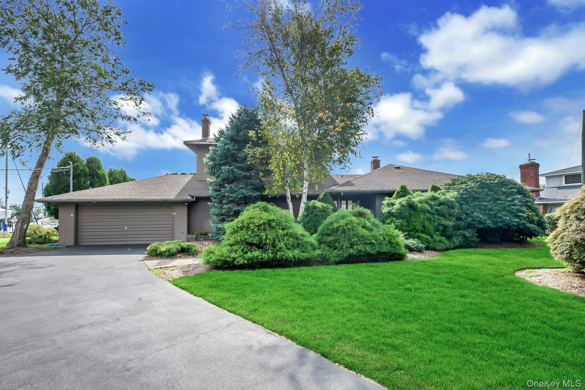 340 Robinson Road, Greenport, NY 11944