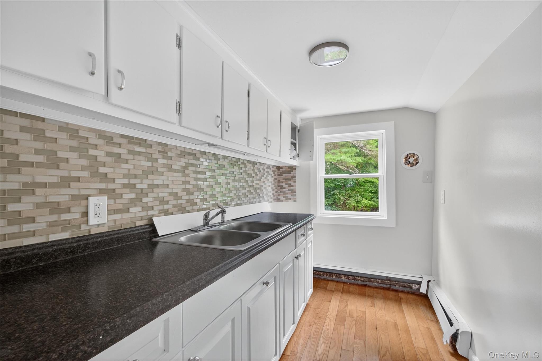 52 Luxton Lake Road, Narrowsburg, NY 12764