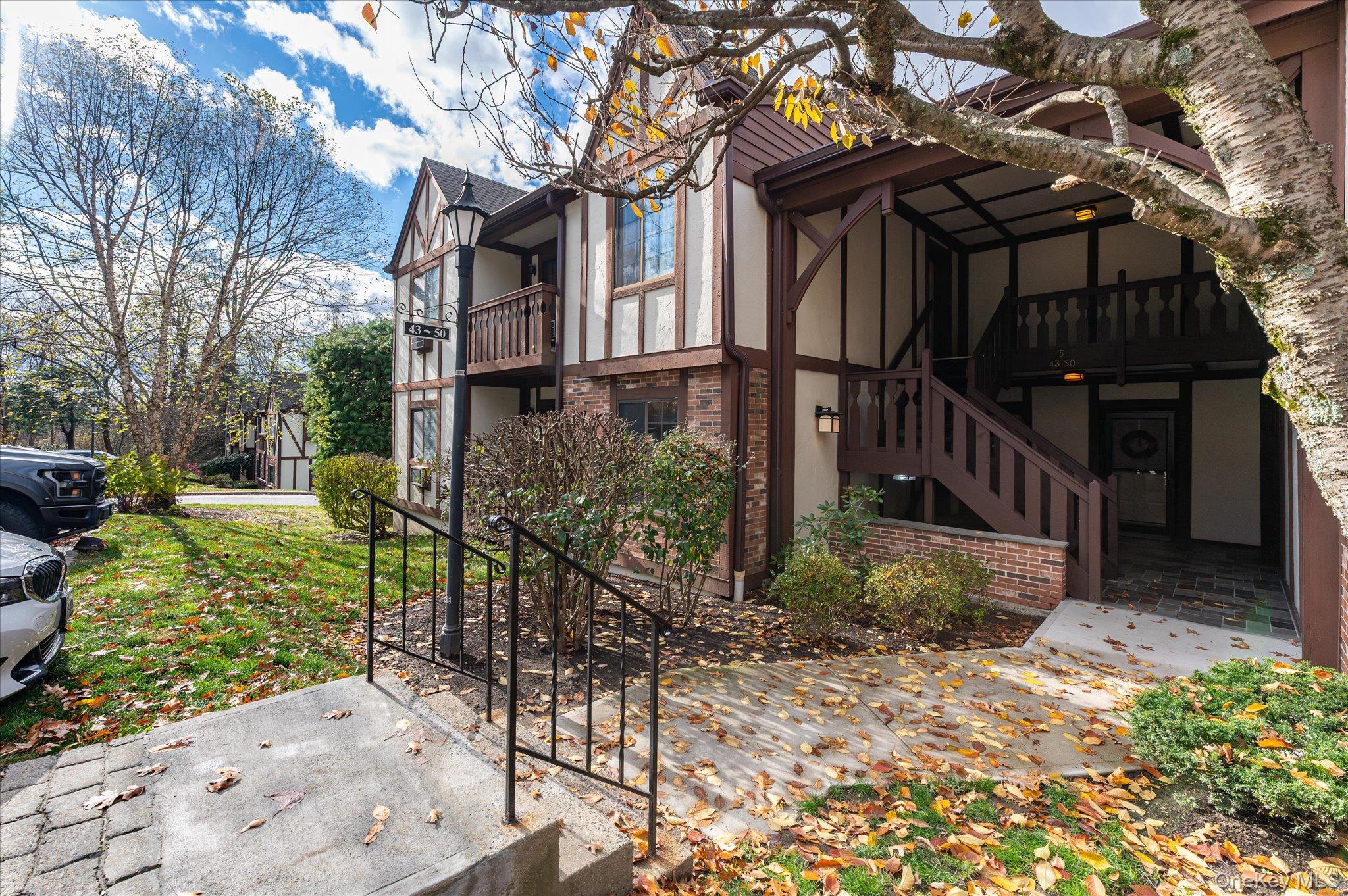 43 Foxwood Circle, Mount Kisco, NY 10549