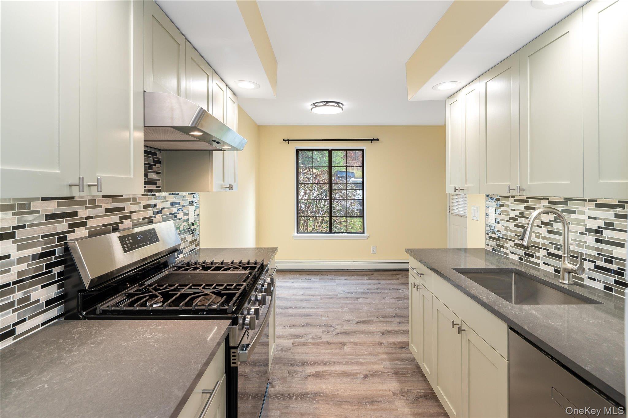 43 Foxwood Circle, Mount Kisco, NY 10549