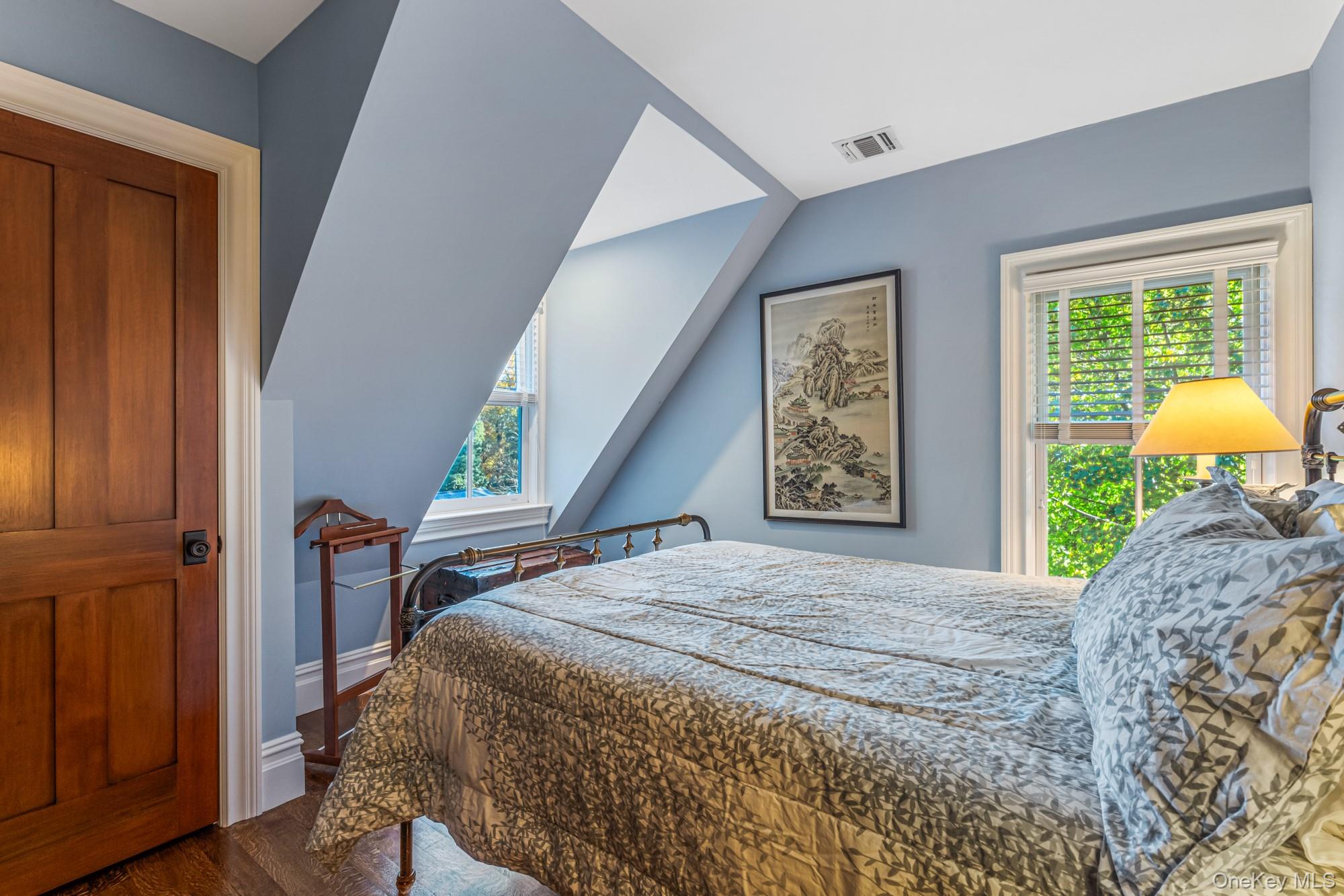 40 Park Way, Sea Cliff, NY 11579