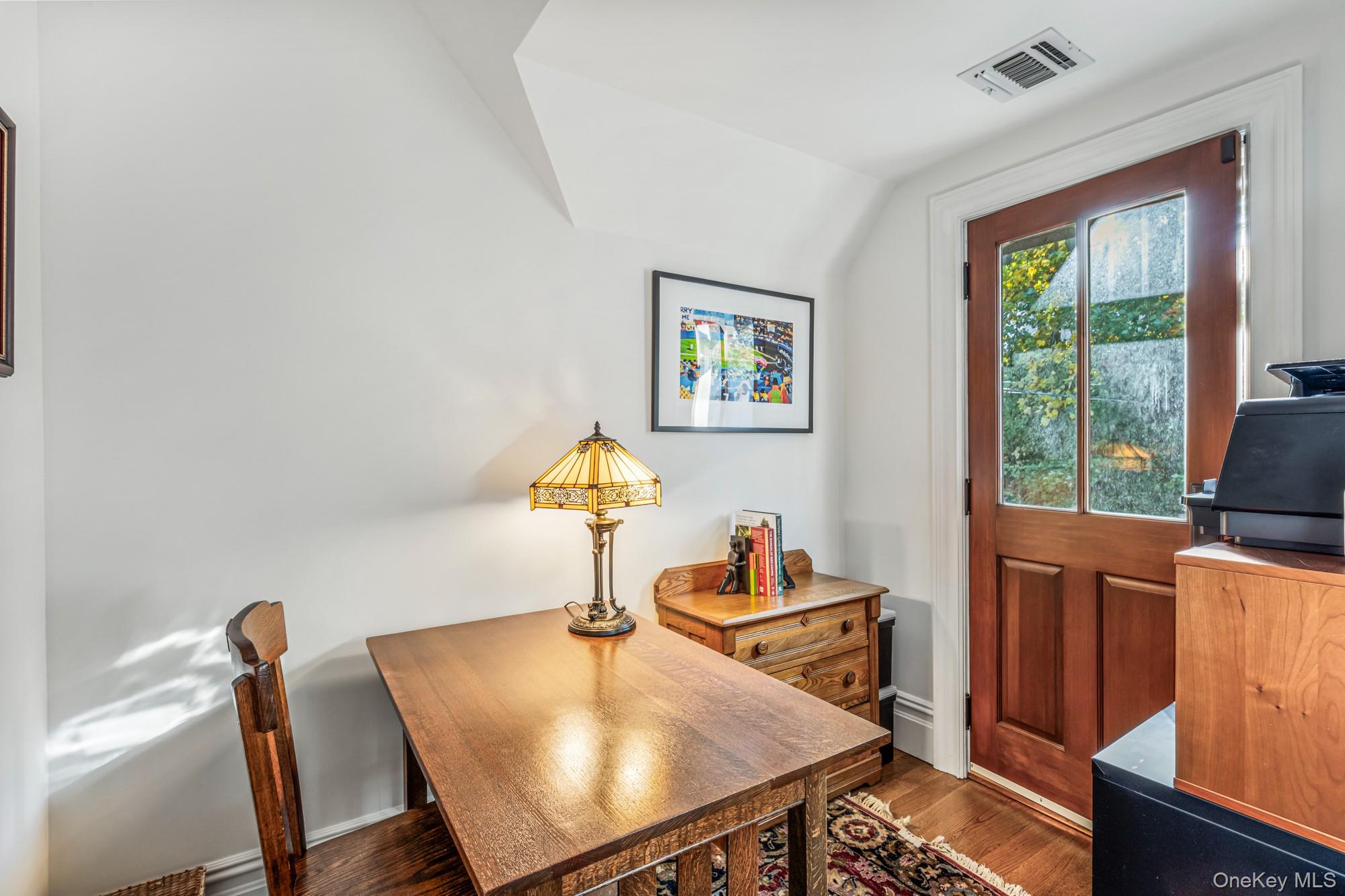 40 Park Way, Sea Cliff, NY 11579