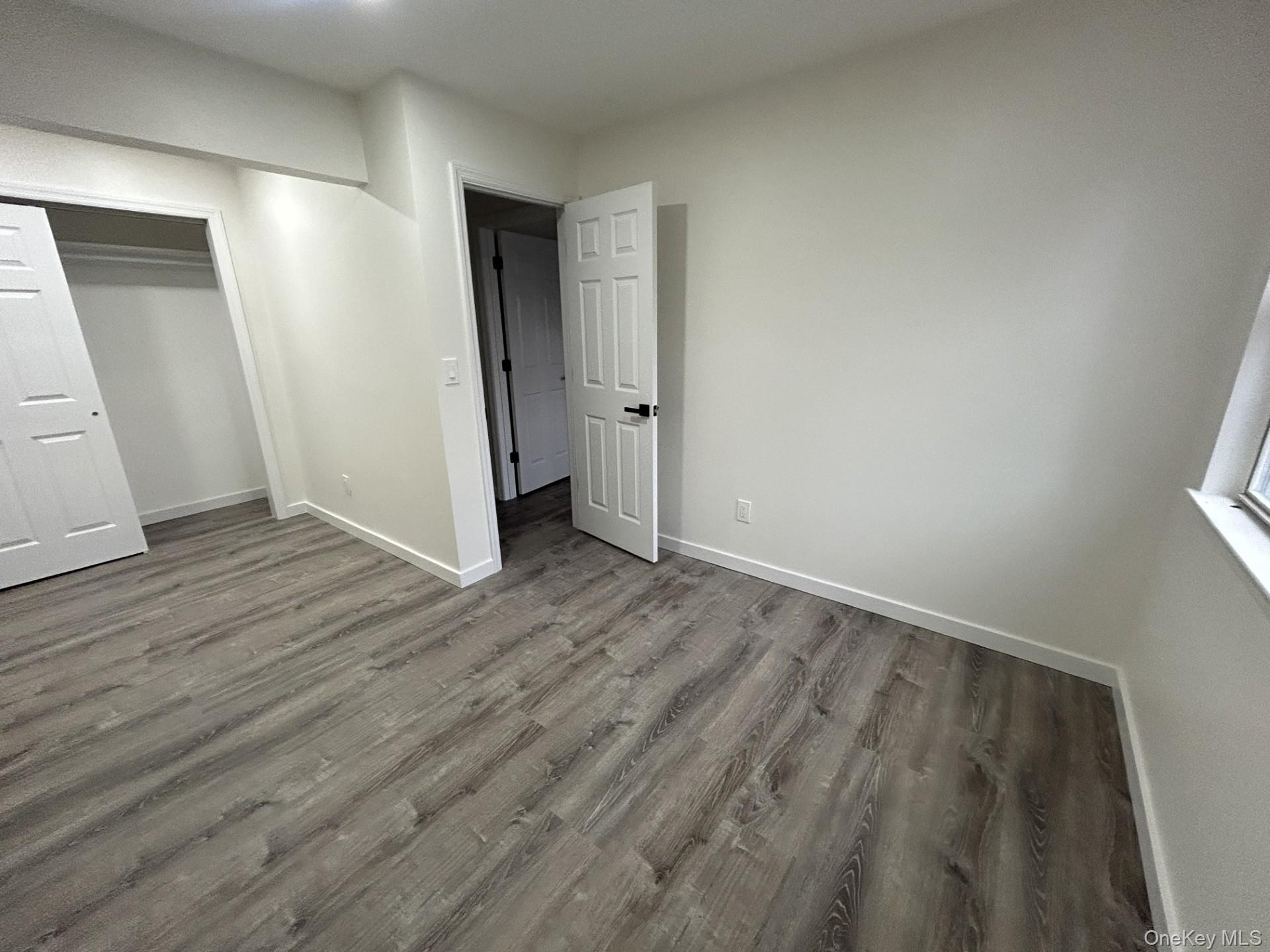 5 Norfolk Court, Coram, NY 11727