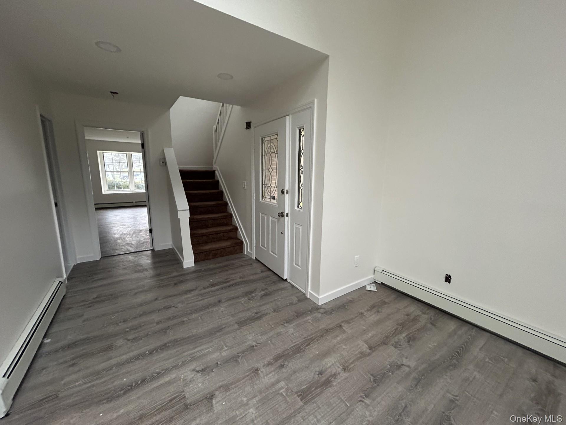 5 Norfolk Court, Coram, NY 11727