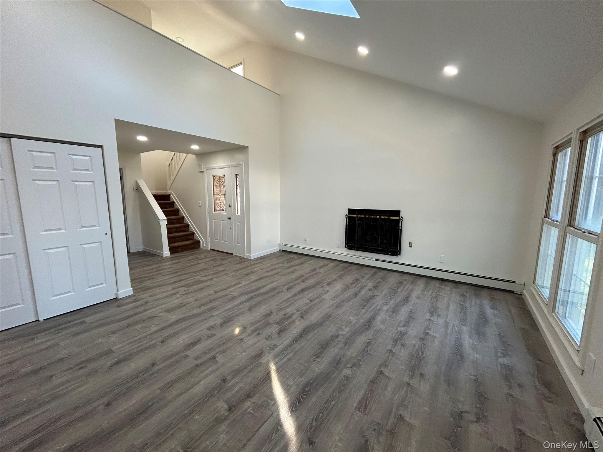 5 Norfolk Court, Coram, NY 11727