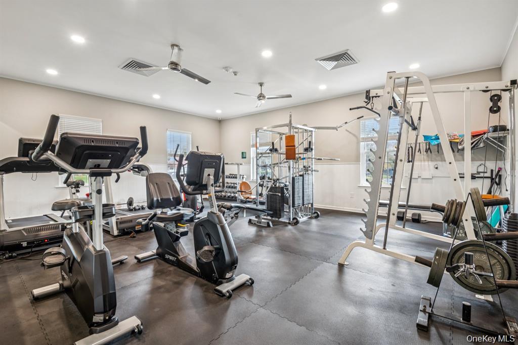 5 Norfolk Court, Coram, NY 11727