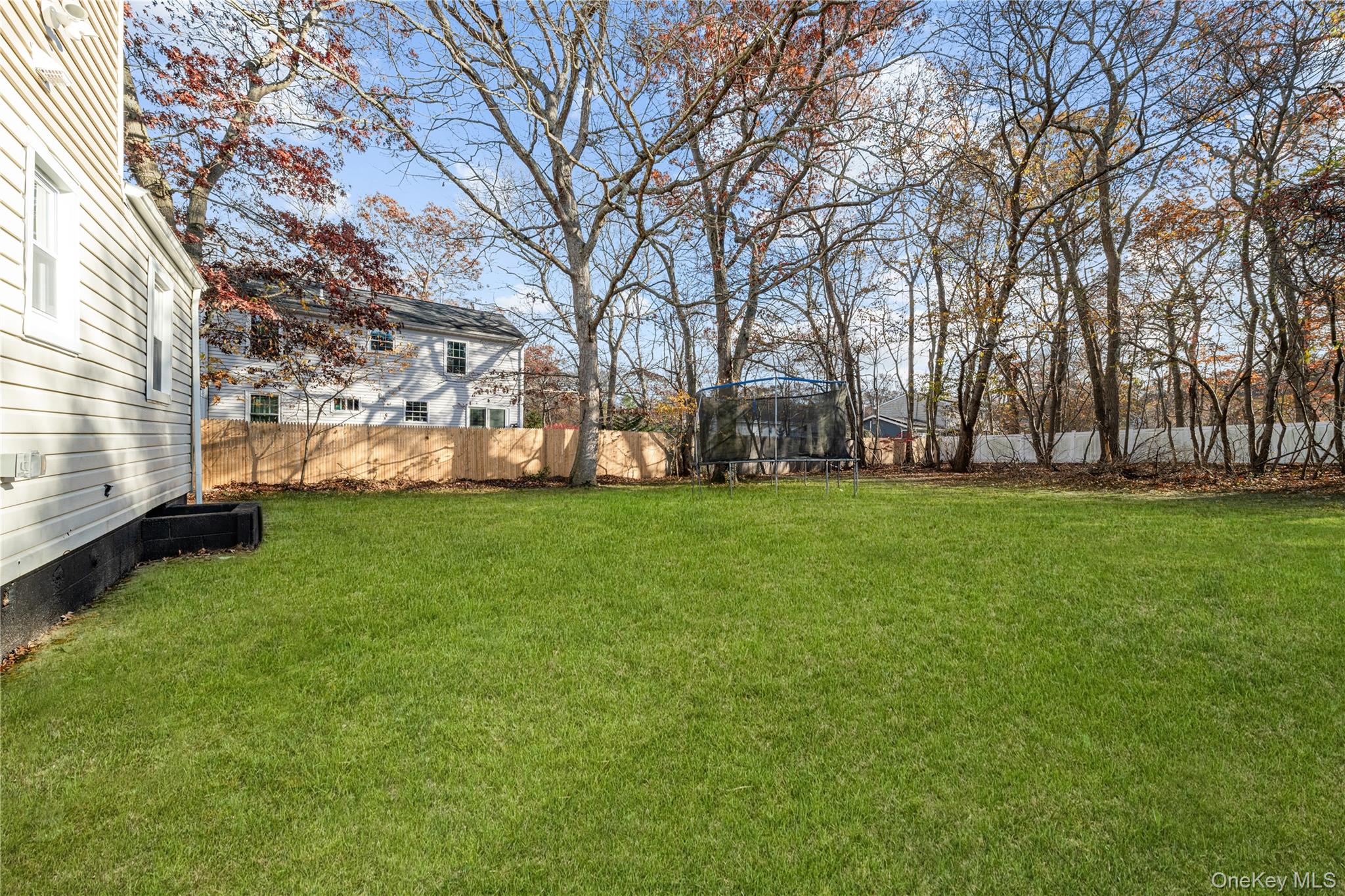 78 Carr Lane, Coram, NY 11727