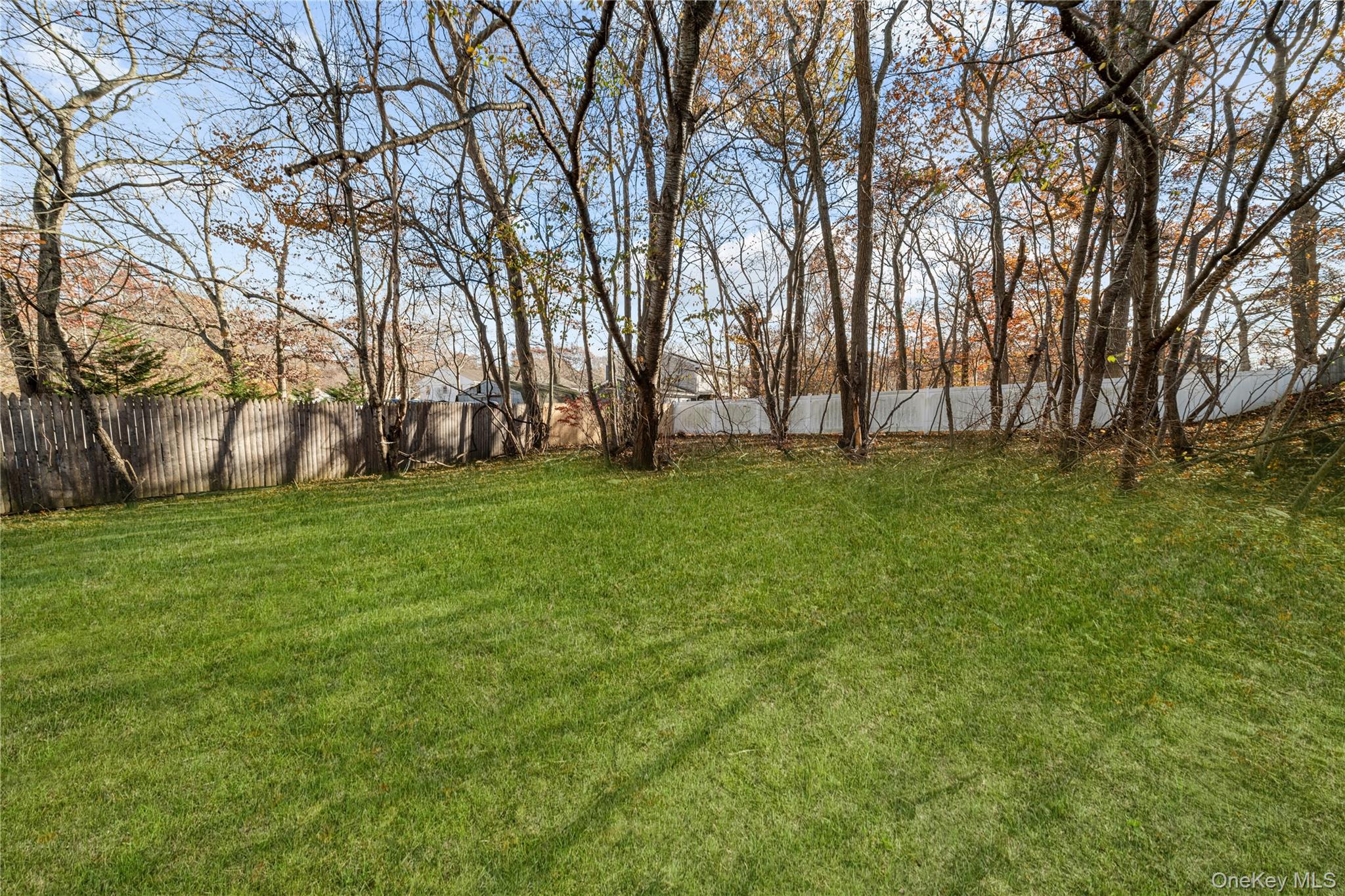 78 Carr Lane, Coram, NY 11727