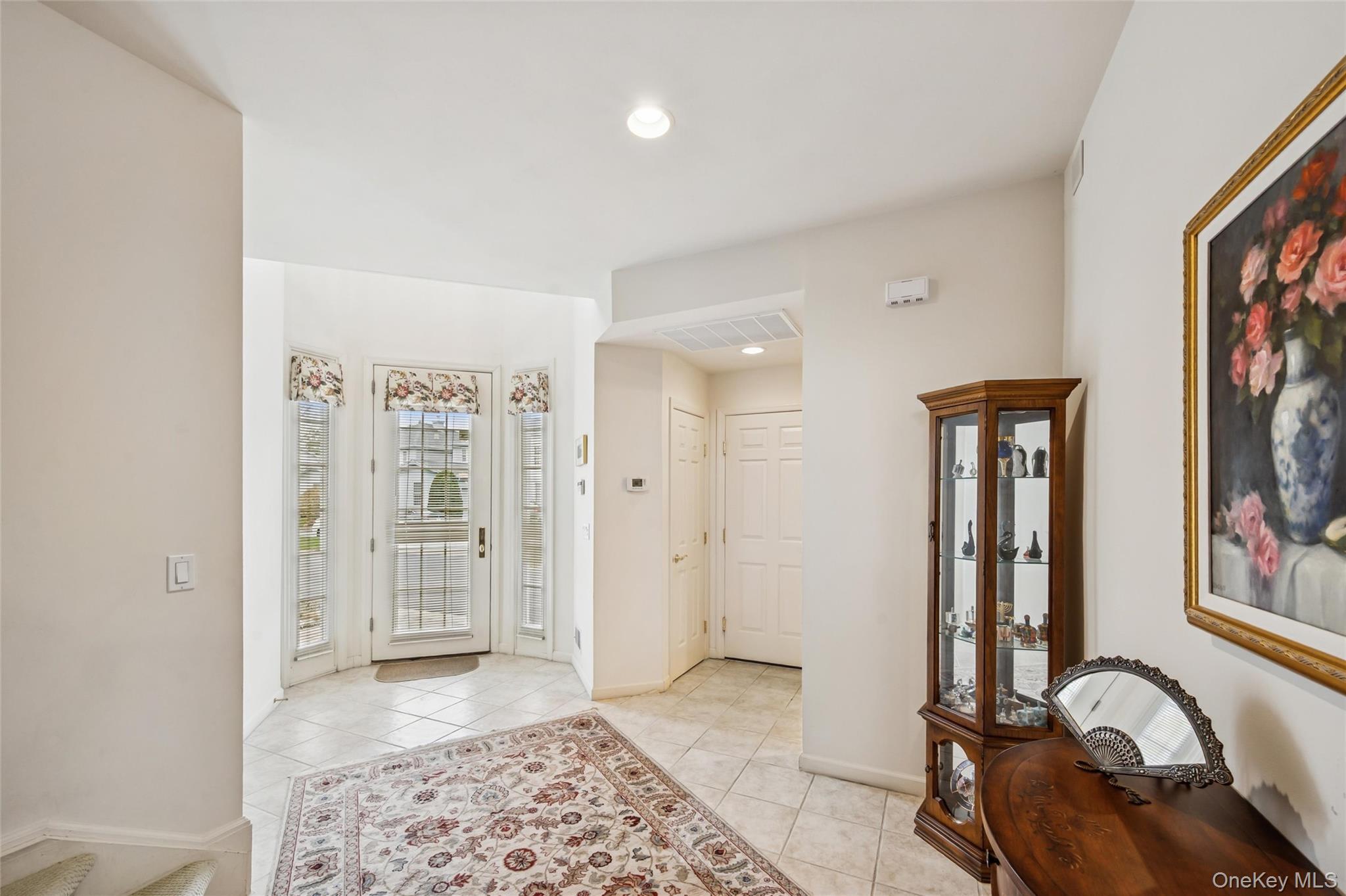 652 Balfour Place, Melville, NY 11747