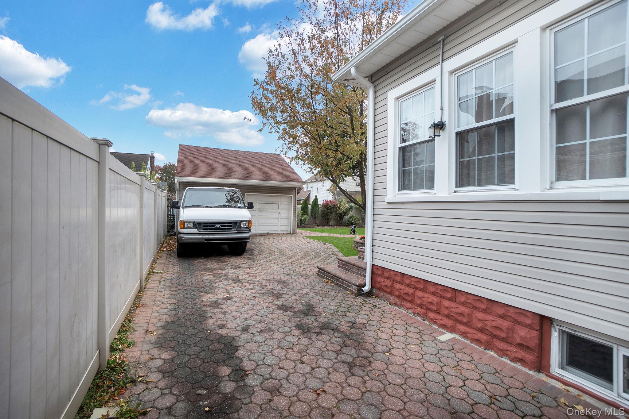 810 Wallace Avenue, Baldwin, NY 11510