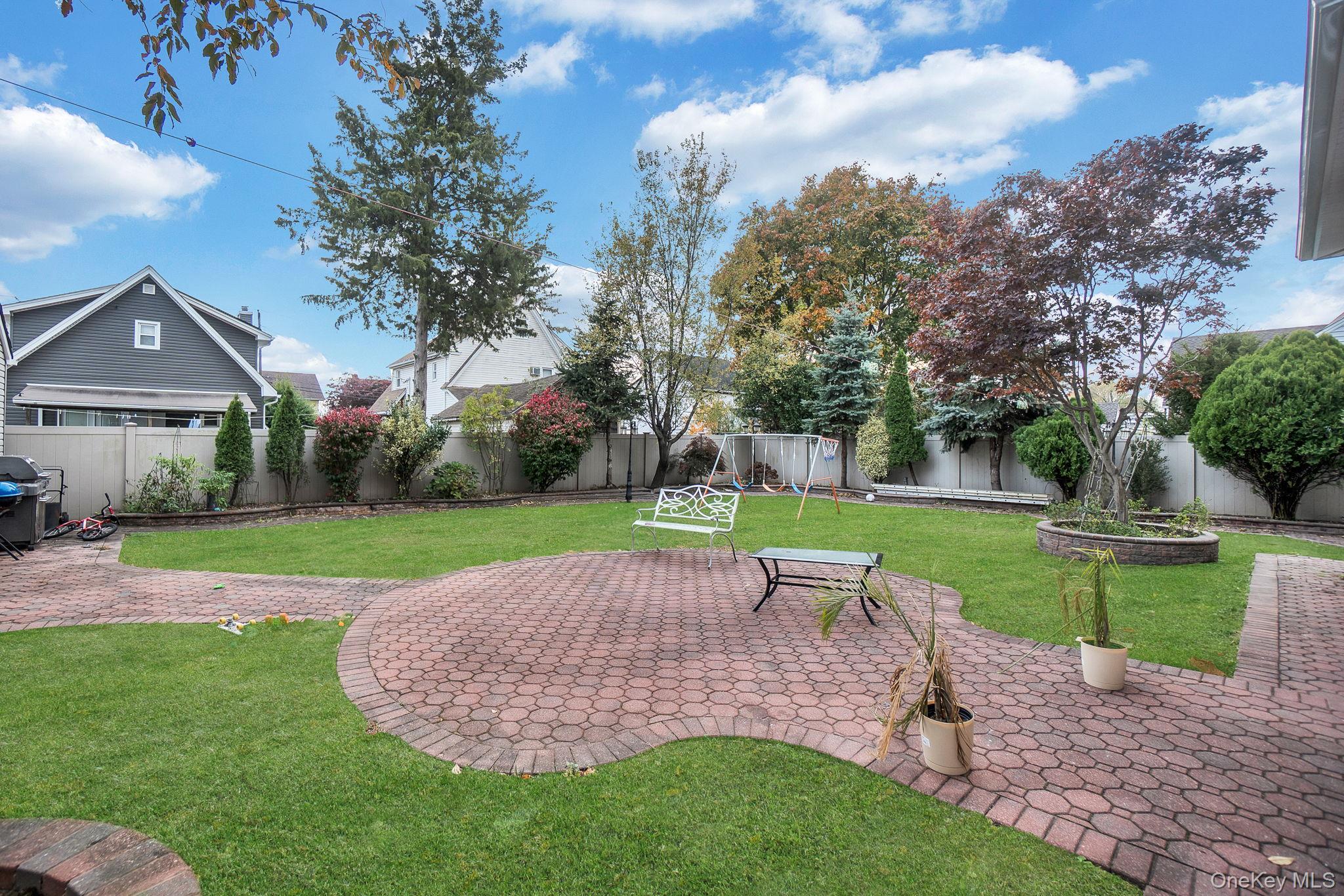 810 Wallace Avenue, Baldwin, NY 11510