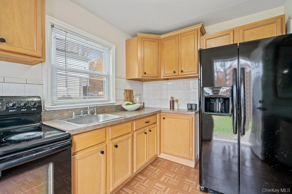 42 Mayfield Drive, Mastic Beach, NY 11951