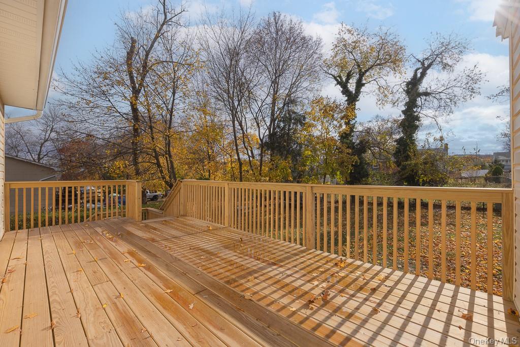 7 Southpark Drive, Garnerville, NY 10923