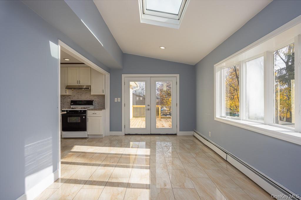 7 Southpark Drive, Garnerville, NY 10923