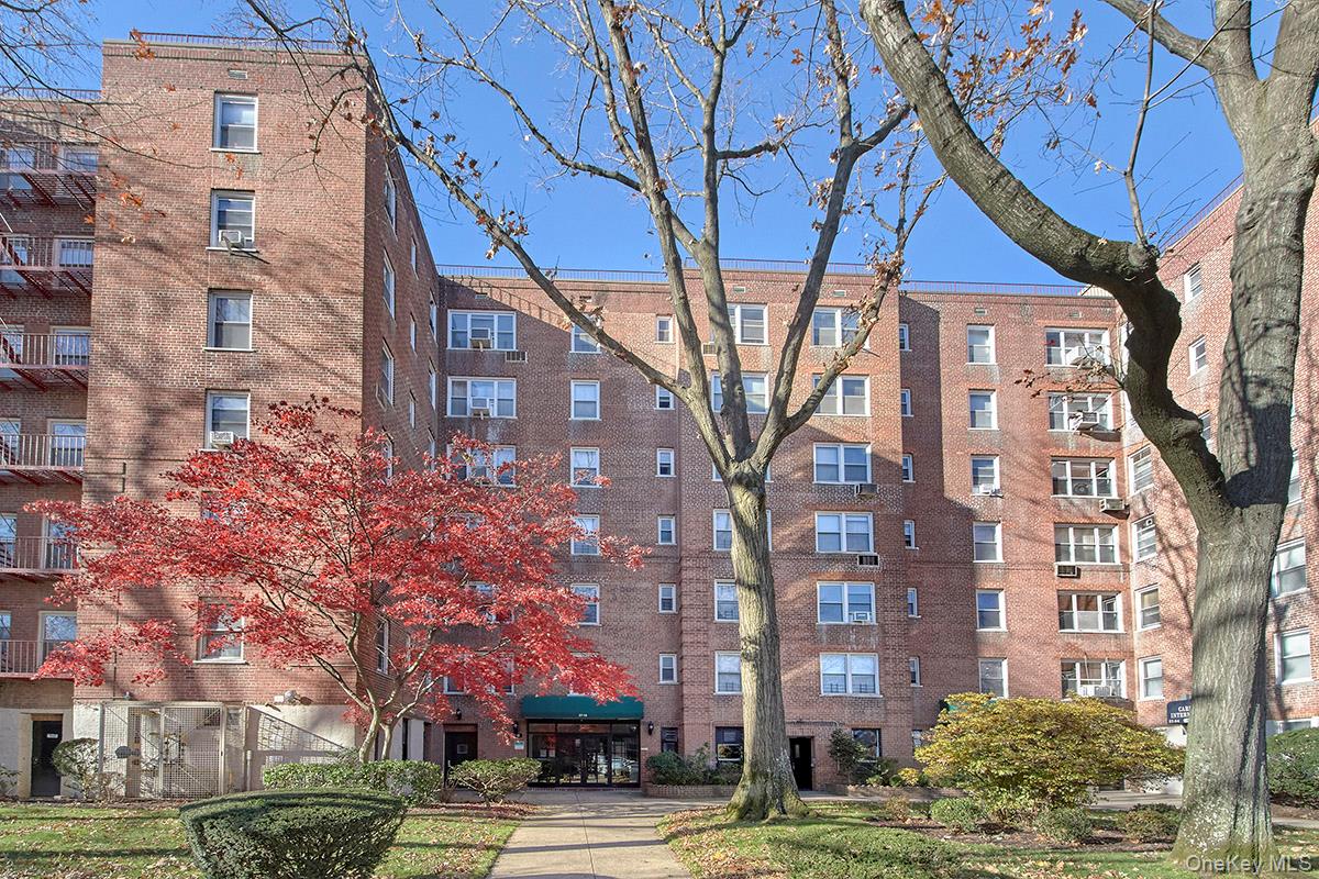 27-10 Parsons Boulevard # 6H, Flushing, NY 11354