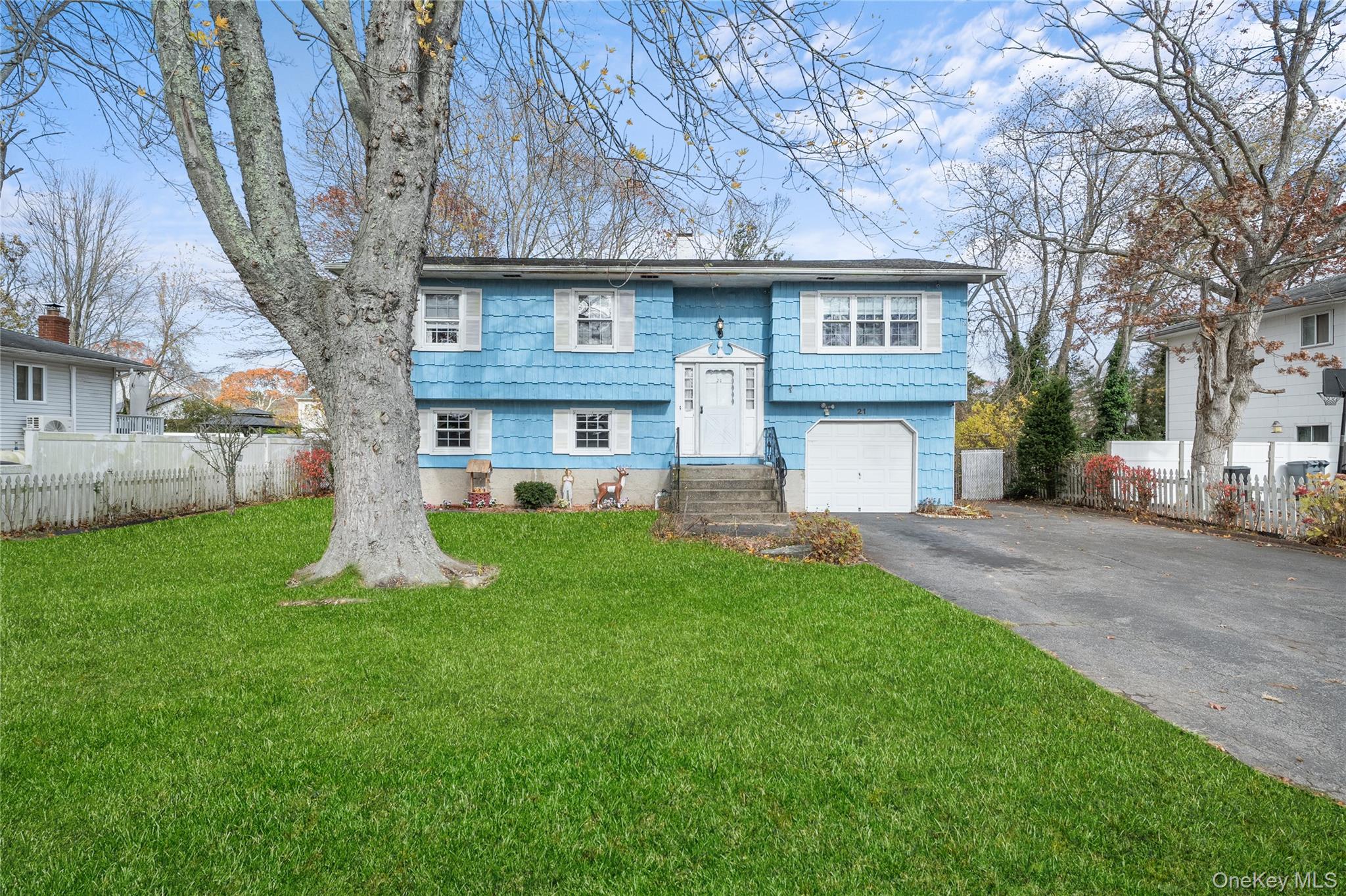 21 Lama Drive, Shirley, NY 11967