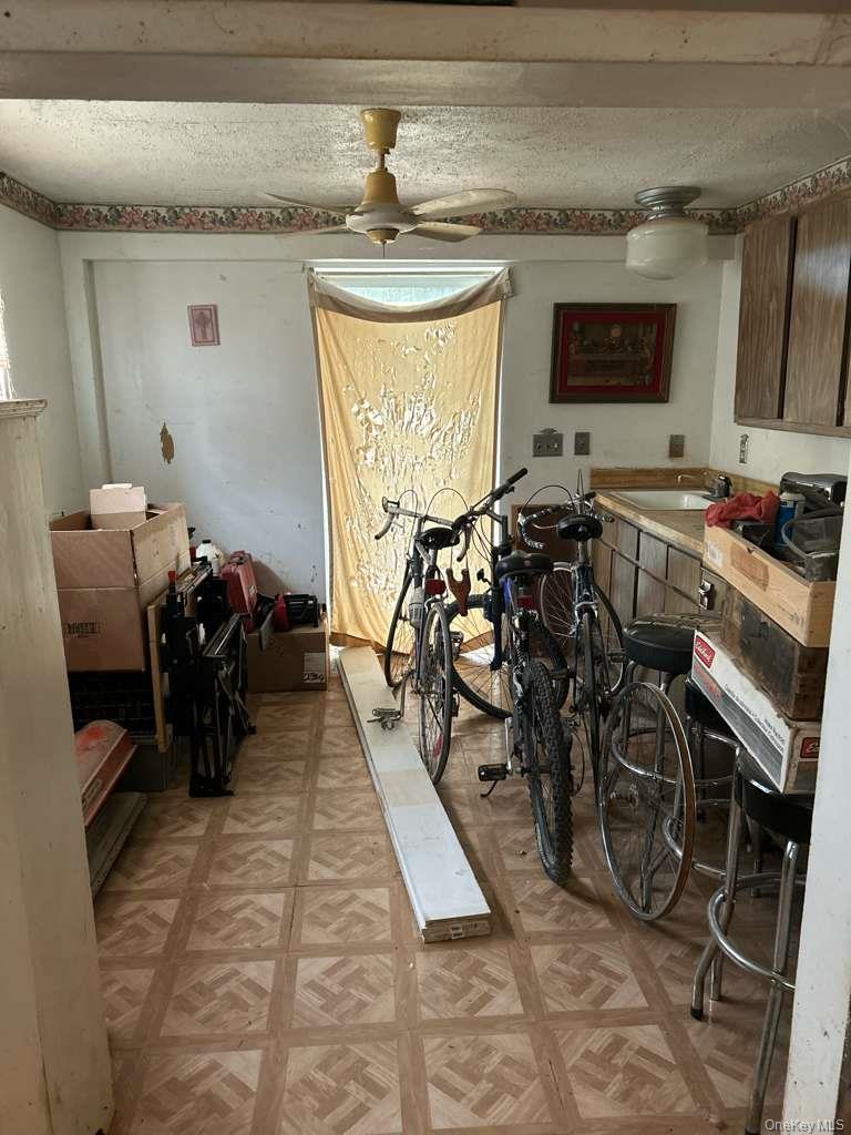 41 Rockingchair Road, White Plains, NY 10607