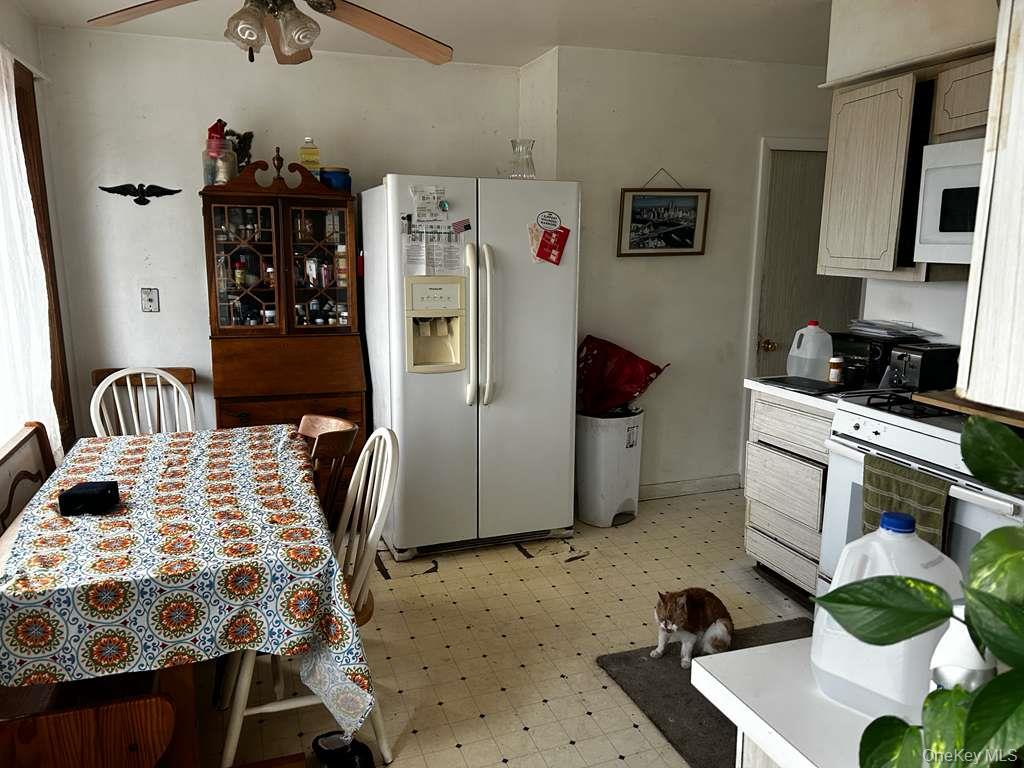 41 Rockingchair Road, White Plains, NY 10607