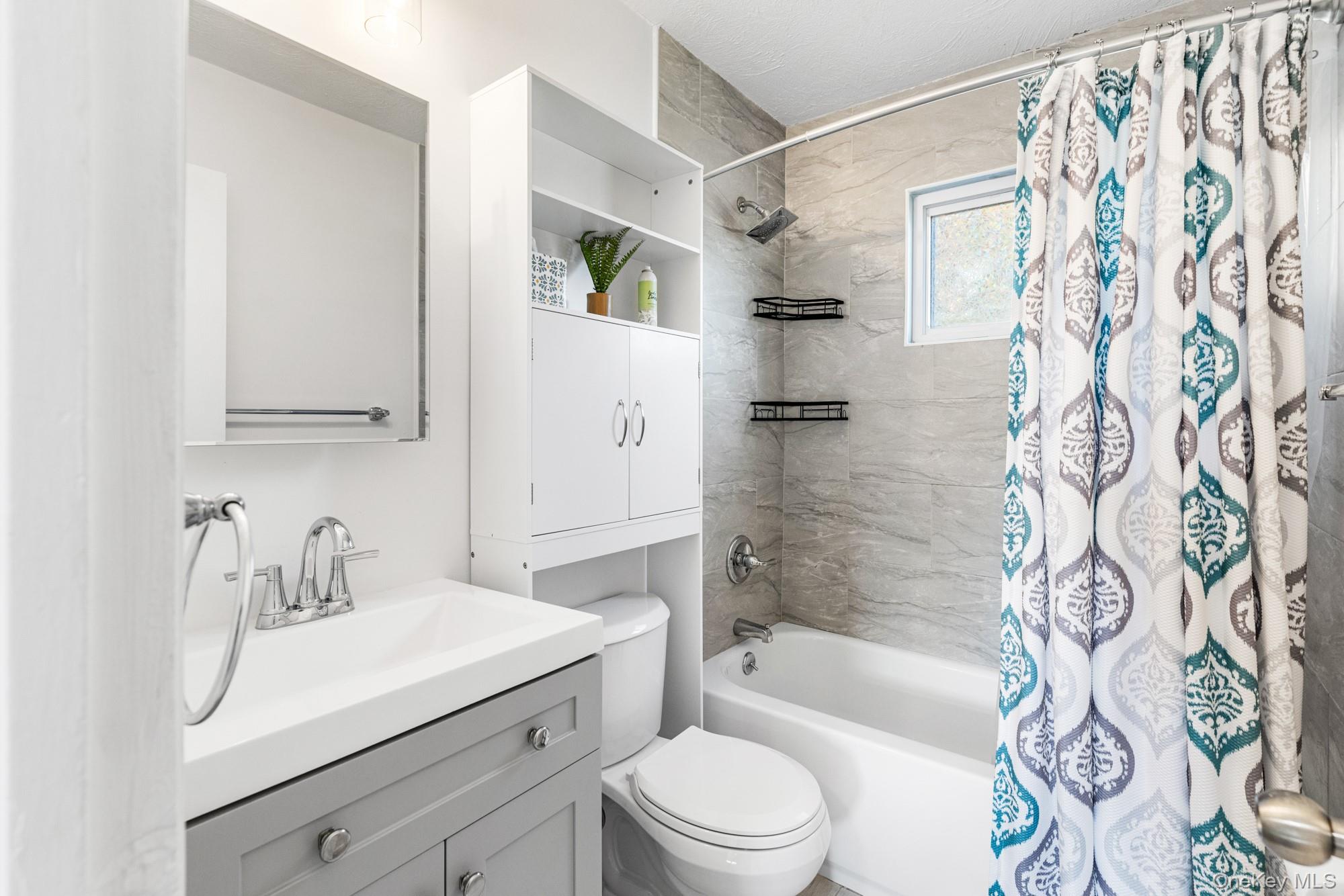 923 Church Street # 921, Bohemia, NY 11716