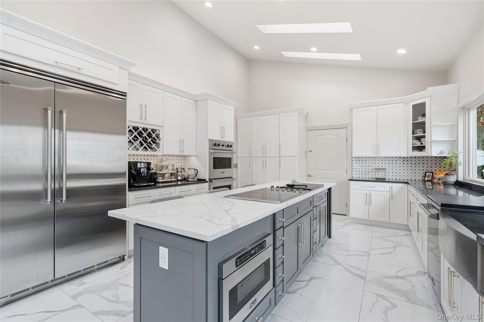 40 W View Drive, Upper Brookville, NY 11771