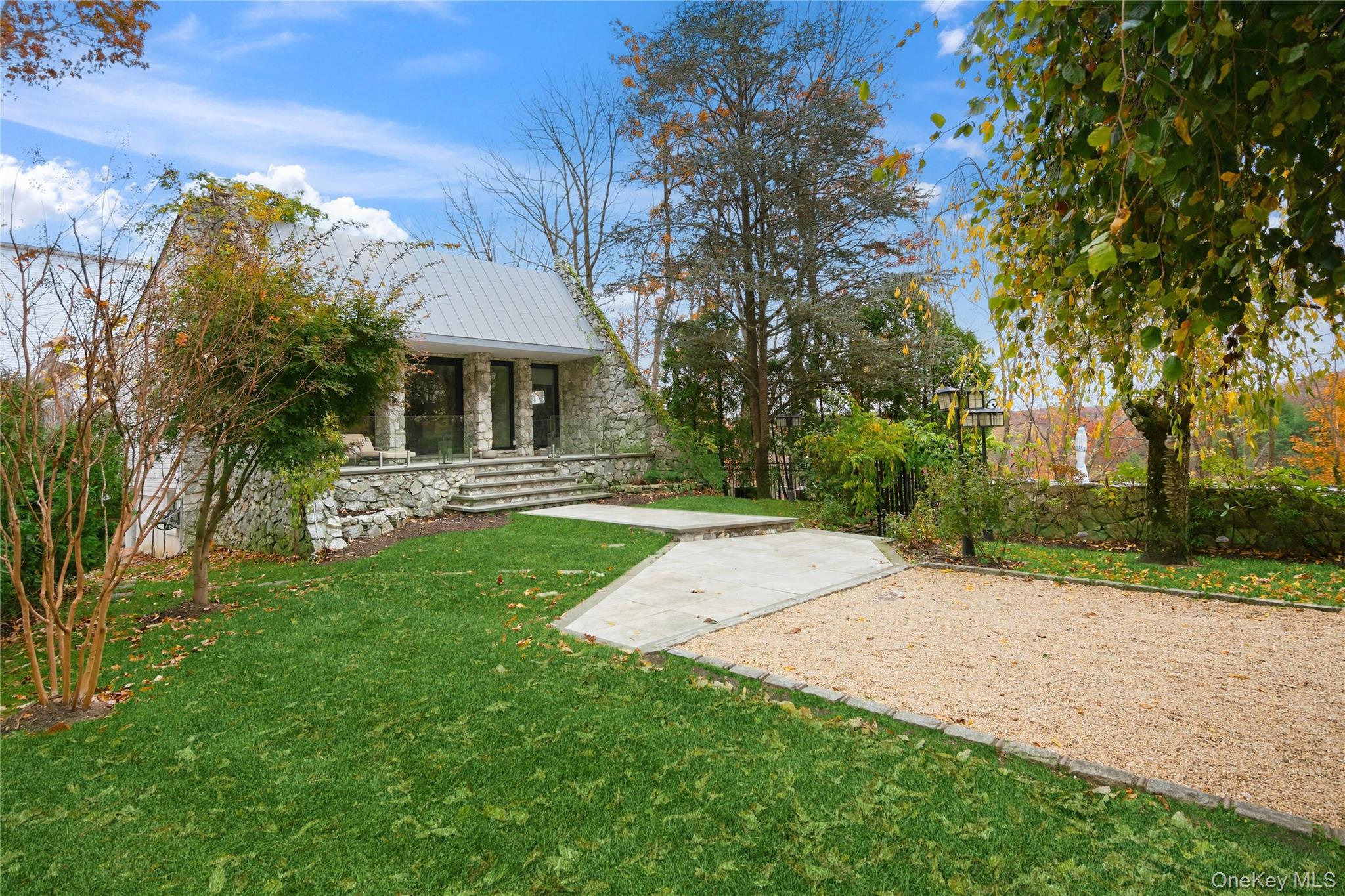 40 W View Drive, Upper Brookville, NY 11771