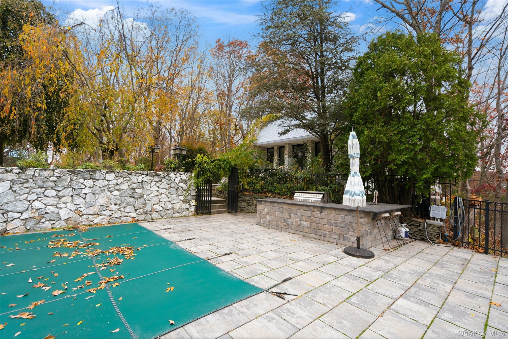 40 W View Drive, Upper Brookville, NY 11771