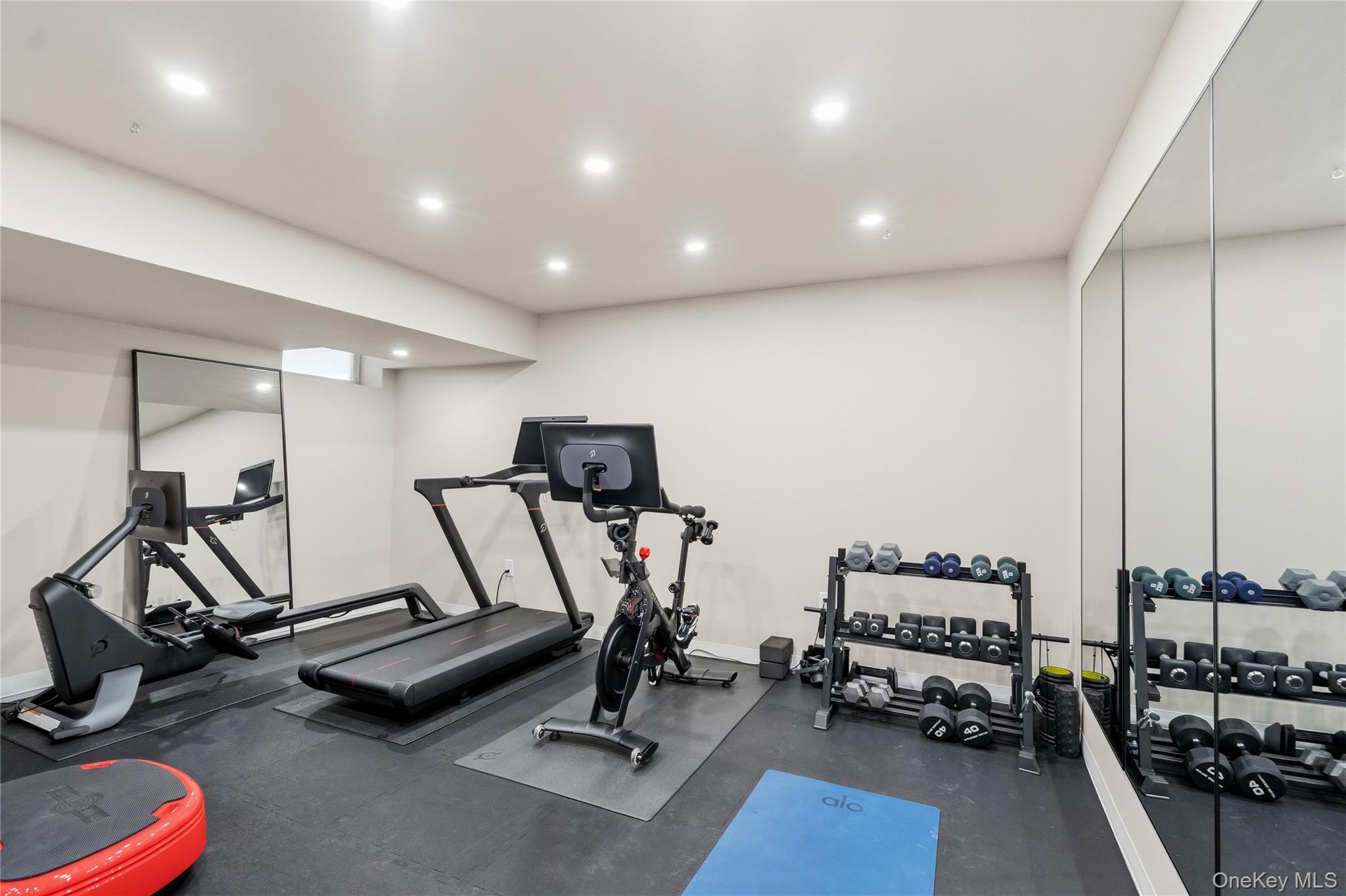 40 W View Drive, Upper Brookville, NY 11771