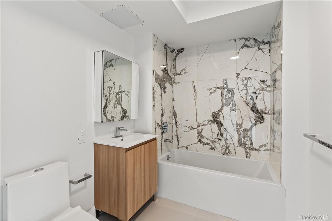 10 Lyon Place # 3J, White Plains, NY 10601