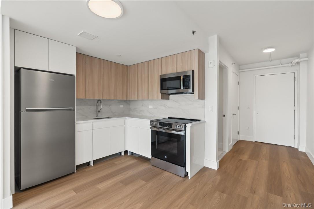 10 Lyon Place # 3J, White Plains, NY 10601